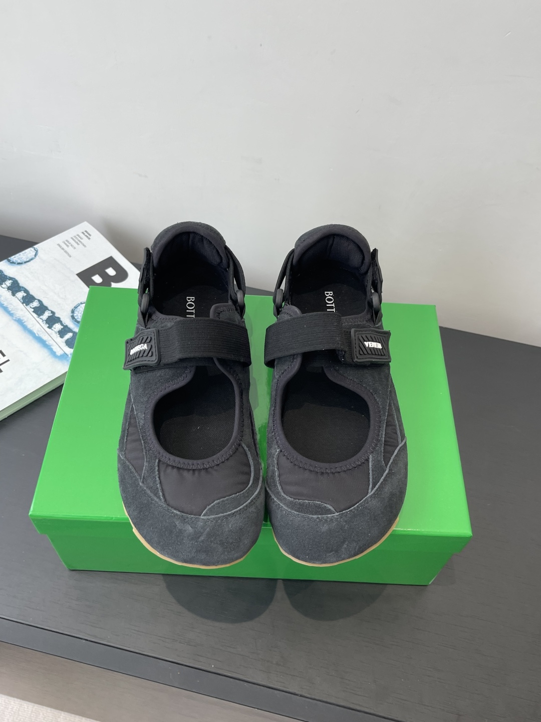 보테가 베네타(Bottega Veneta) 메리제인 캐주얼 스니커즈 신발