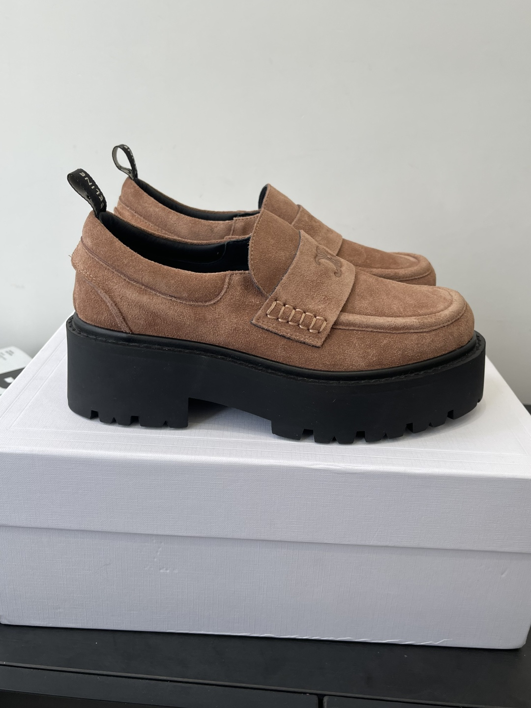 셀린느(Celine) 무드 로퍼 캐주얼 슈즈 신발