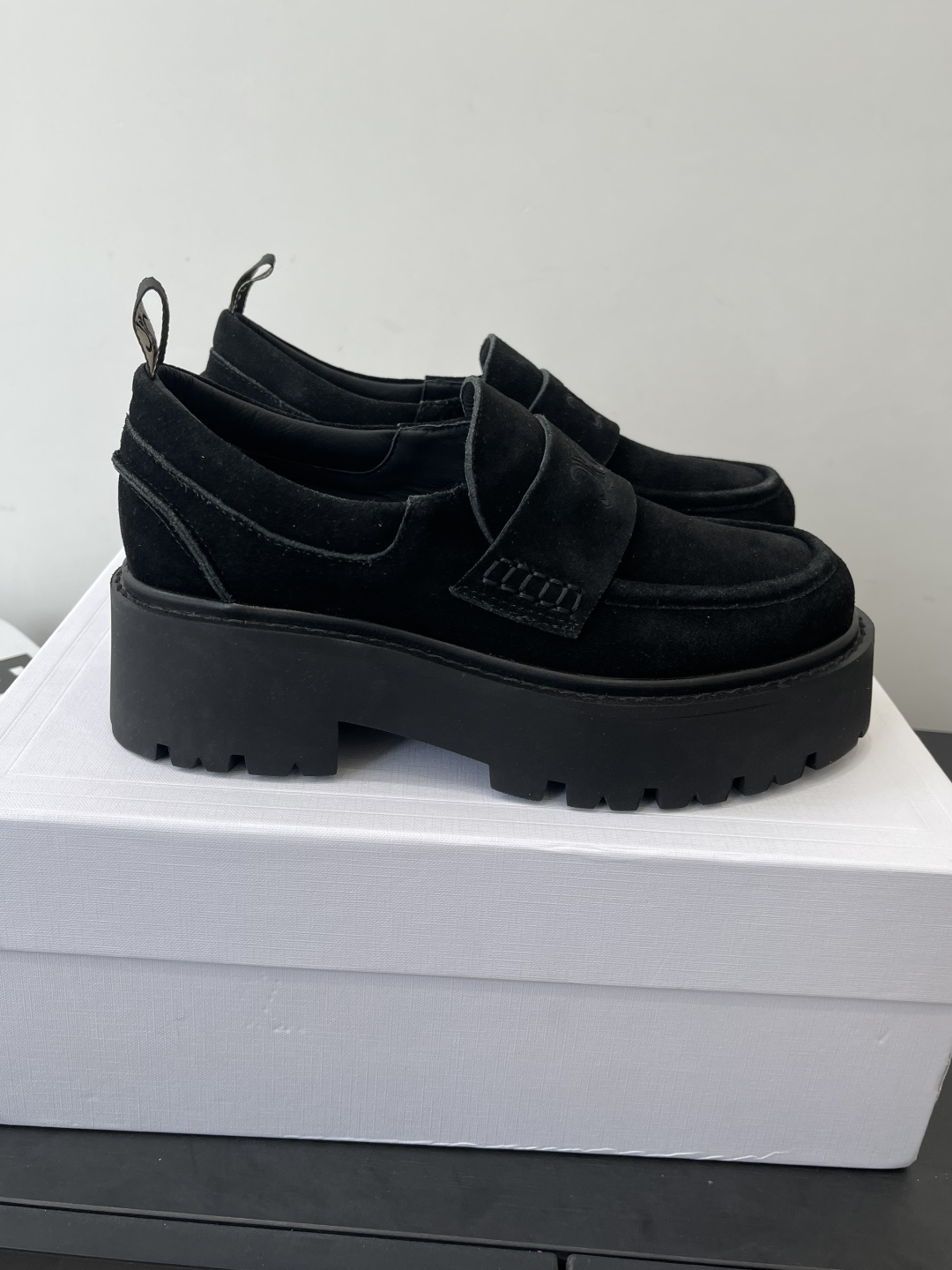 셀린느(Celine) 무드 로퍼 캐주얼 슈즈 신발