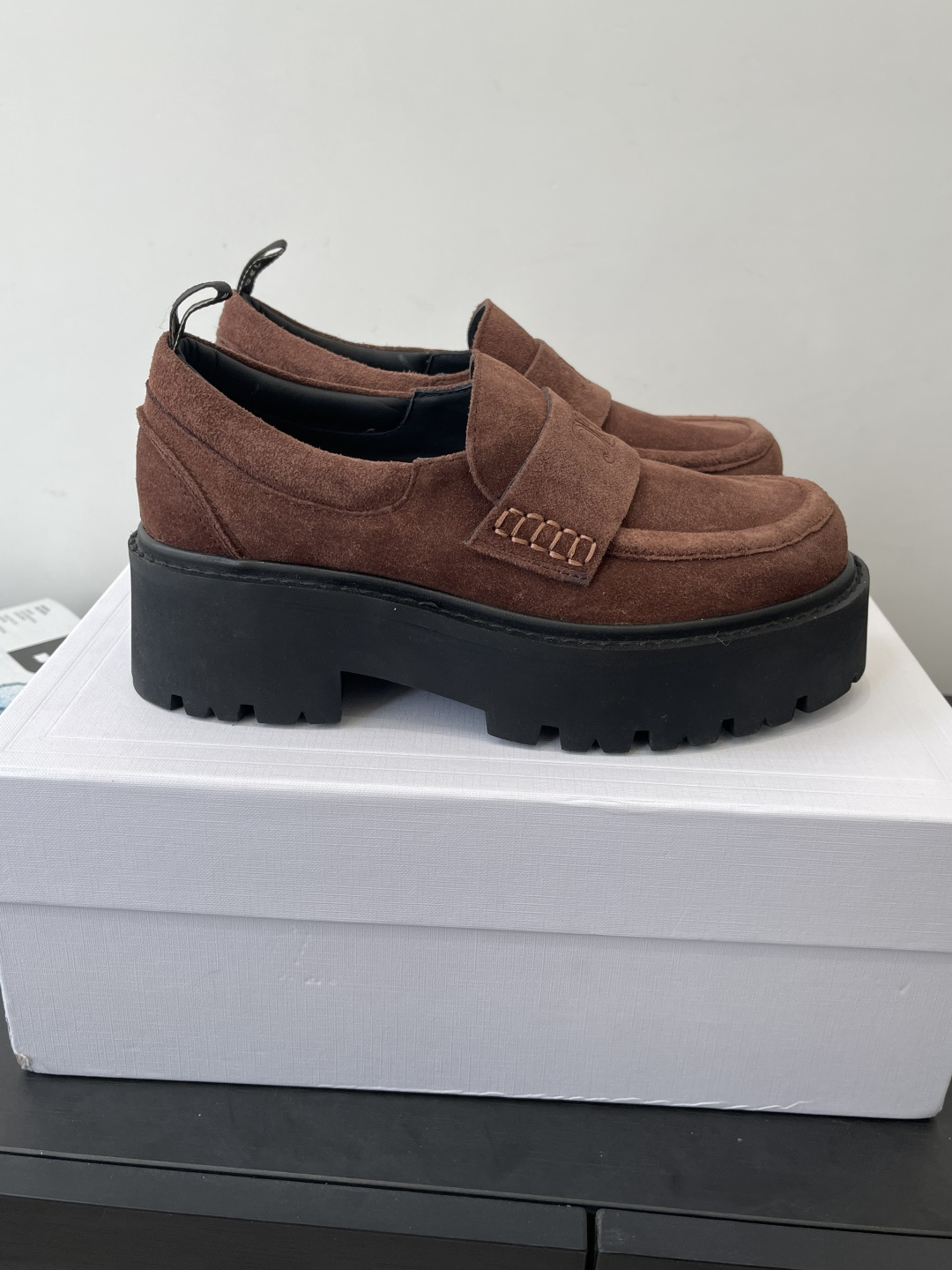 셀린느(Celine) 무드 로퍼 캐주얼 슈즈 신발