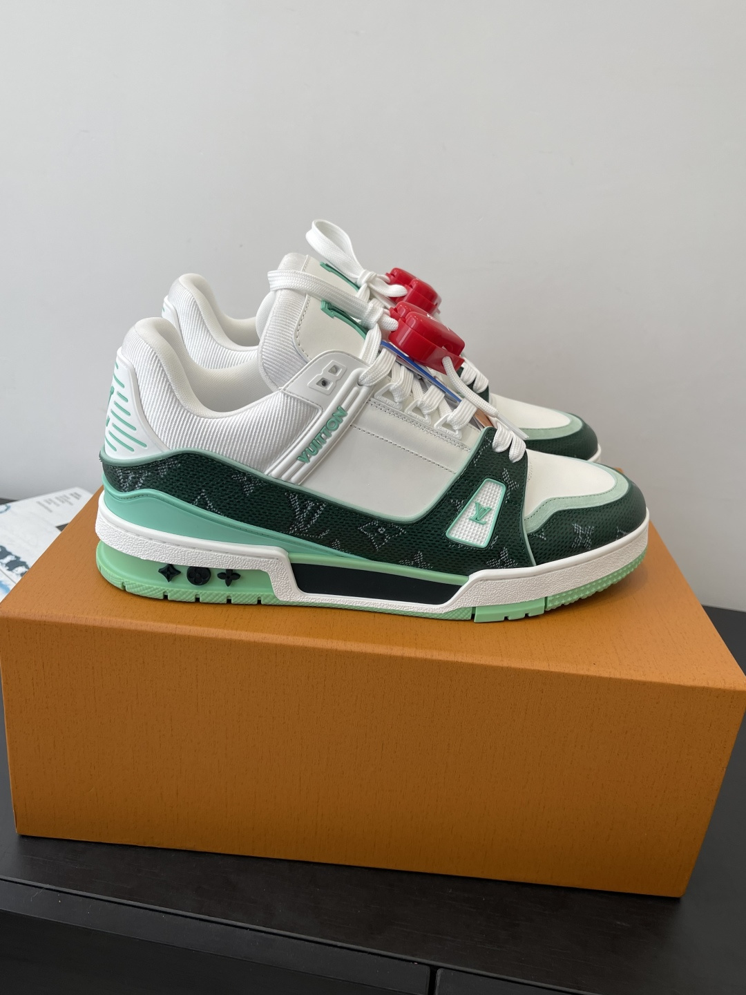 LV 루이비통 L-Trainer 스니커즈 & 슬립온 신발