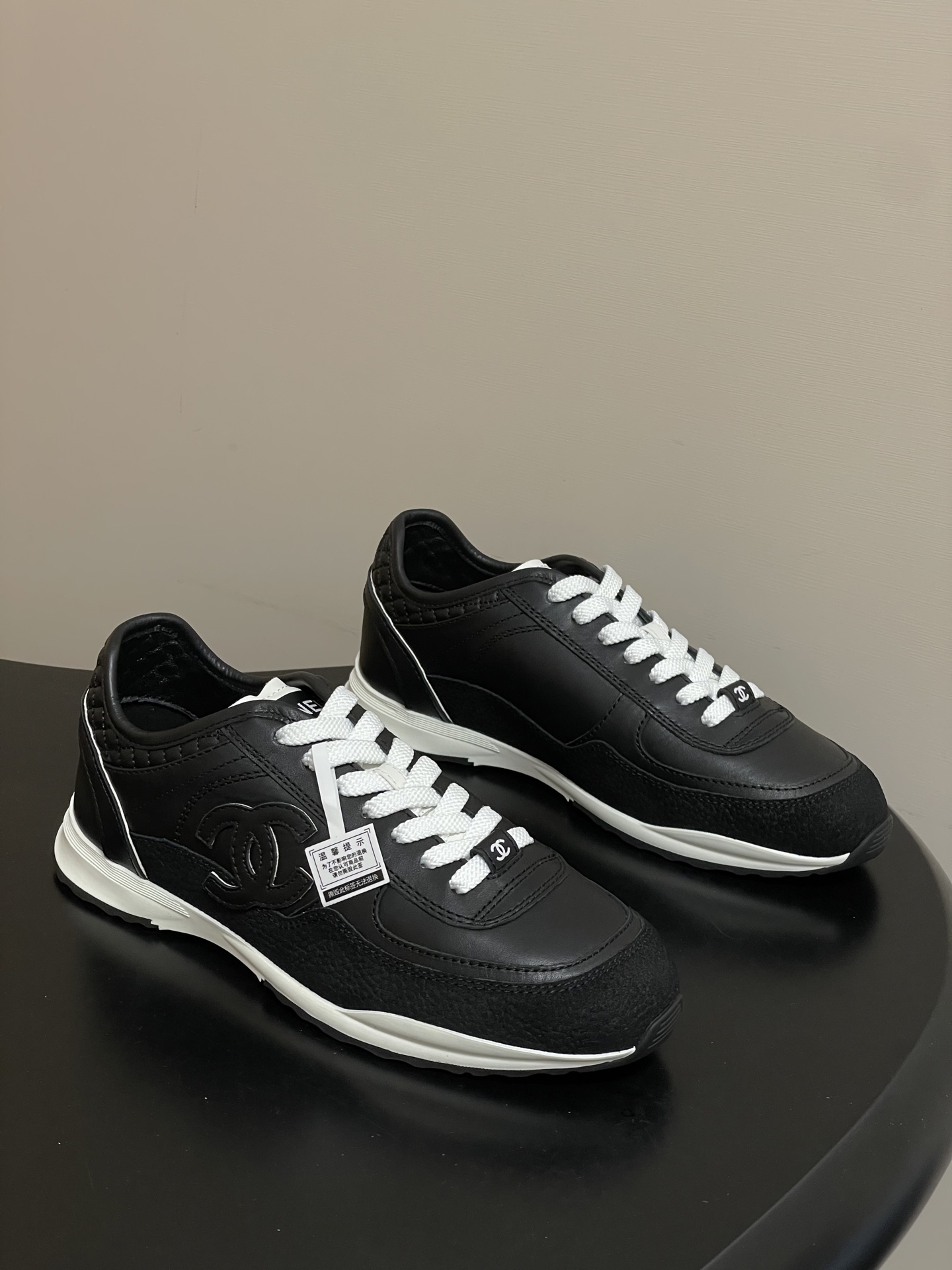 CHANEL 샤넬 25P 클래식 스니커즈 (팬더) 신발