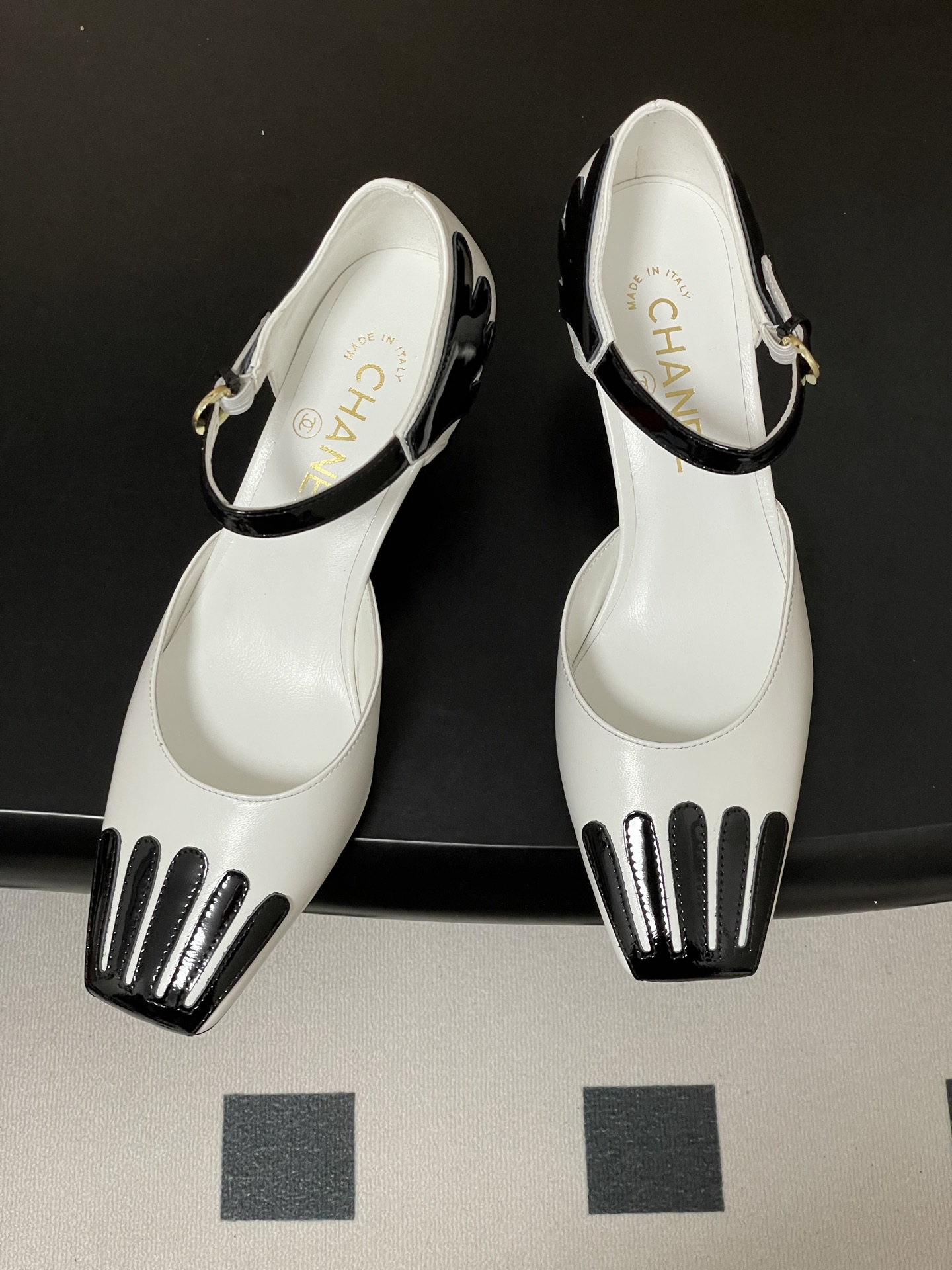 CHANEL 샤넬 미드 힐 스트라이프 뮬 샌들 구두 신발