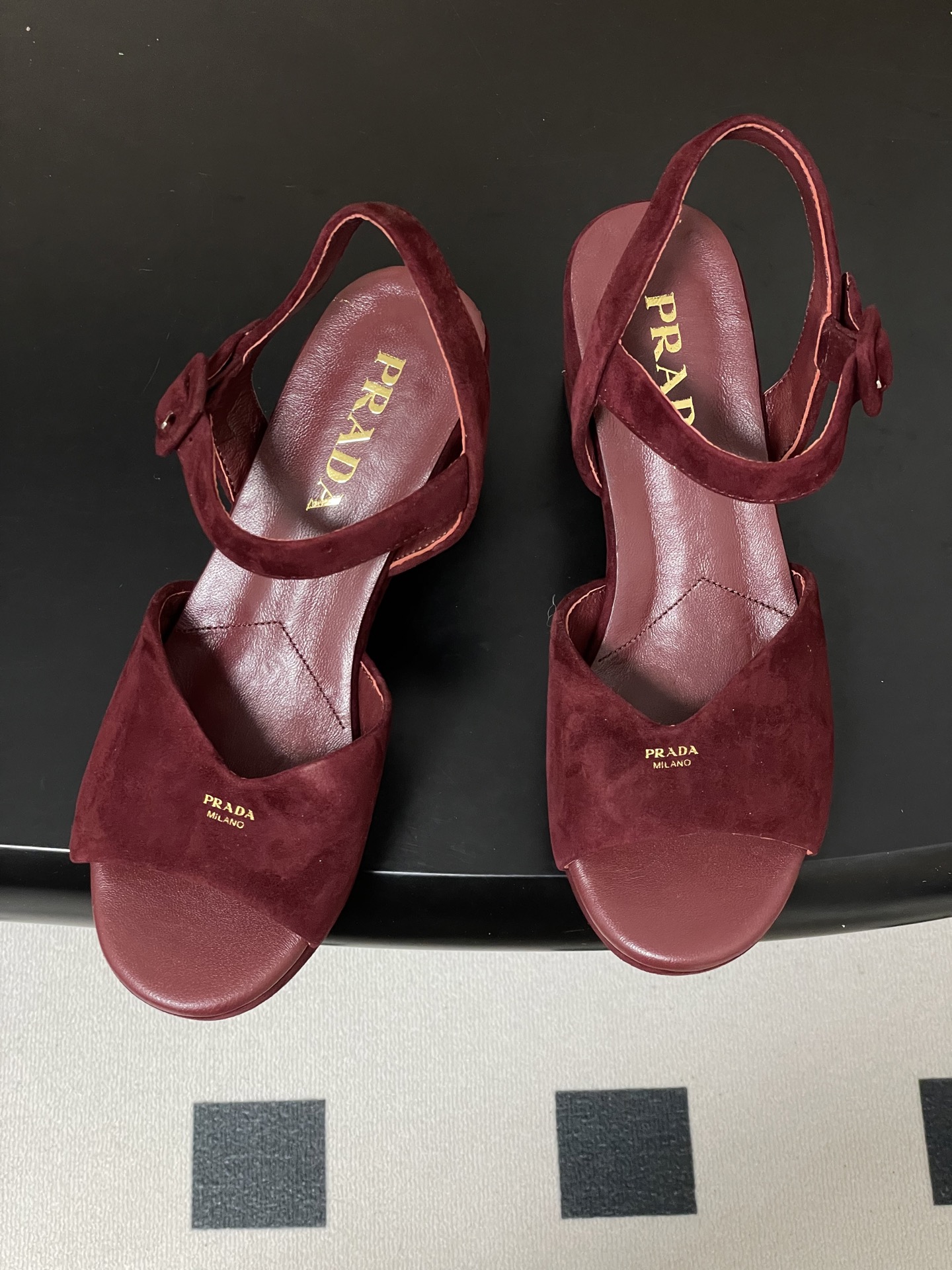 Prada 프라다 26Aw 런웨이 컬렉션 오픈토 플랫폼 구두 샌들 신발