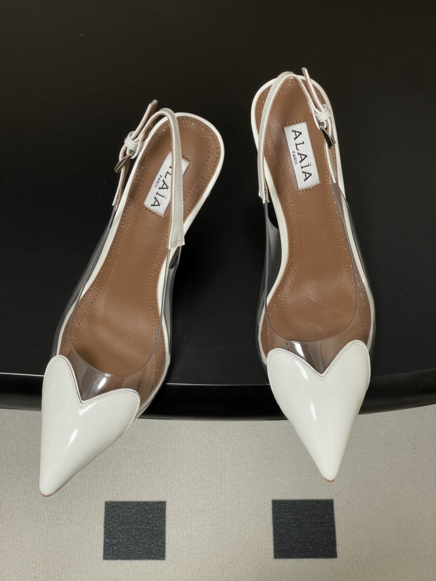 ALAIA 알라이아 26ss HIGH LOVE 하트 뮬 & 샌들 구두 신발