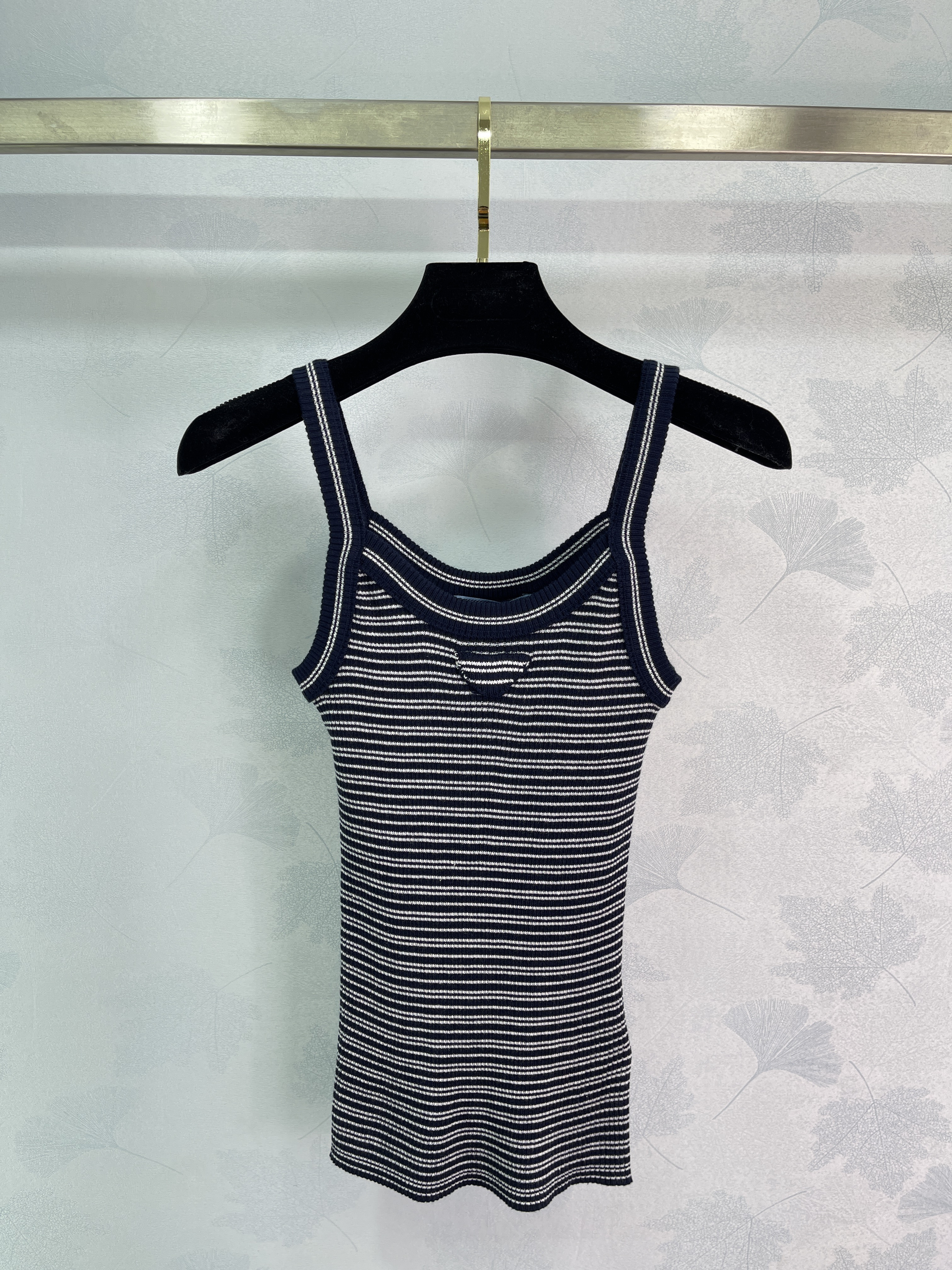 Prada 프라다 26ss 스트라이프 니트 홀터/나시 베스트 민소매 의류