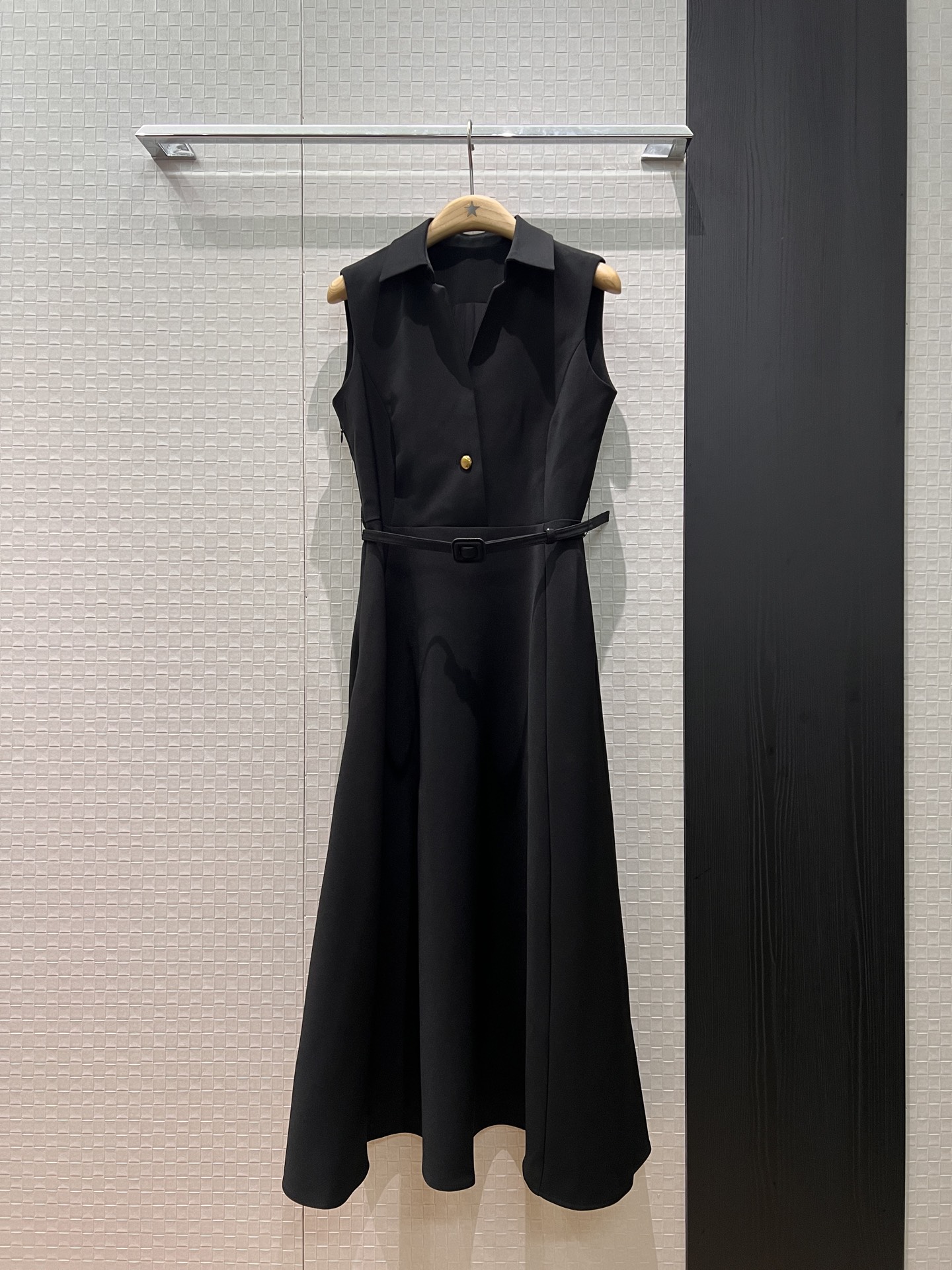 Dior CD 디올 26 S/S 신상 칼라 딥 V넥 민소매 롱 원피스 의류