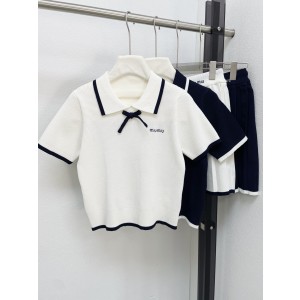 miumiu 미우미우 신상 로고 자수 리본 카라 배색 반팔 니트 + 스커트 치마 셋업 세트 의류