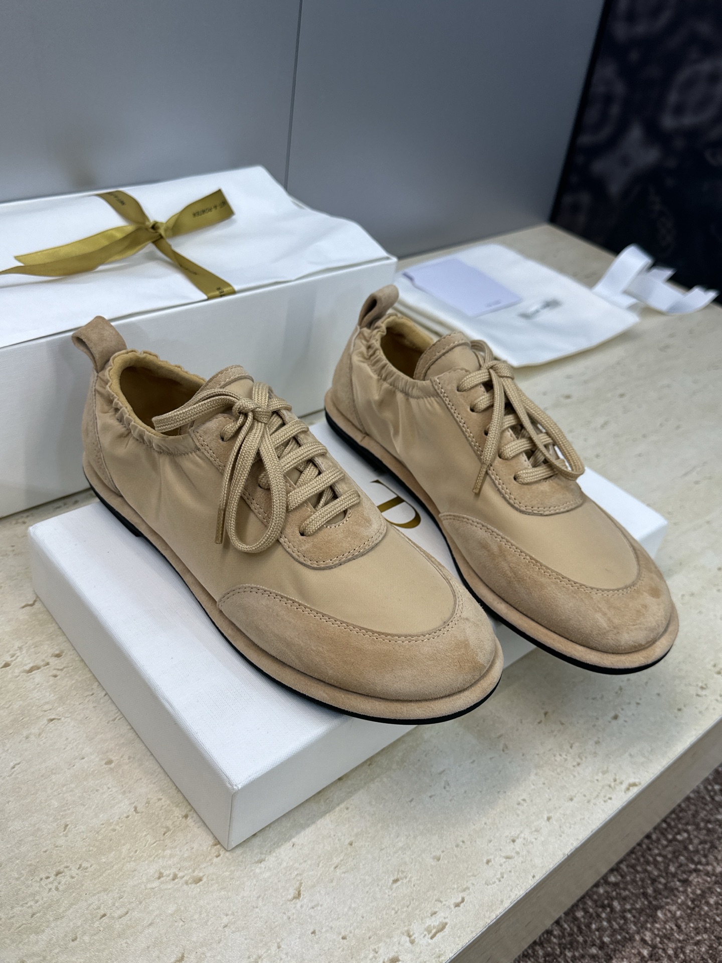 더로우(The Row) 패턴 마모 레이스업 캐주얼 플랫 슈즈 신발