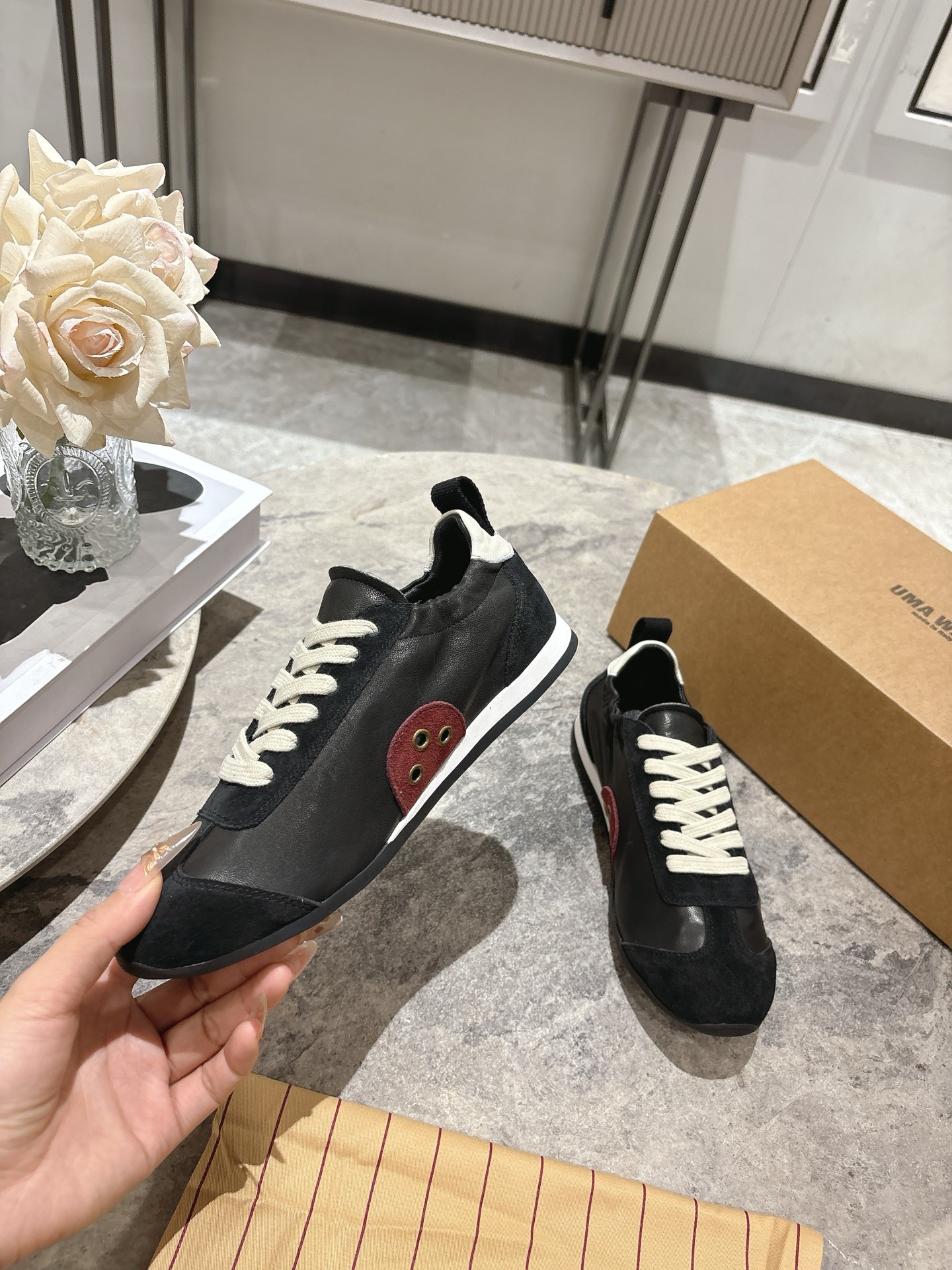 우마 왕(UMA WANG) 독일군 스니커즈 신발