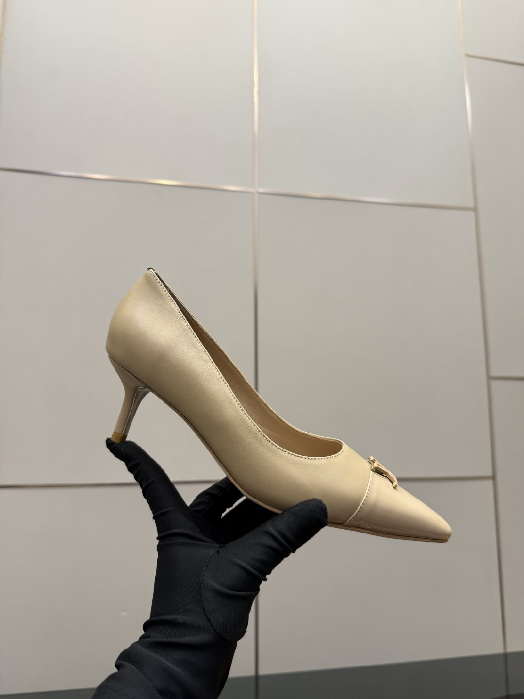 루이비통(LV) 미들힐 신발