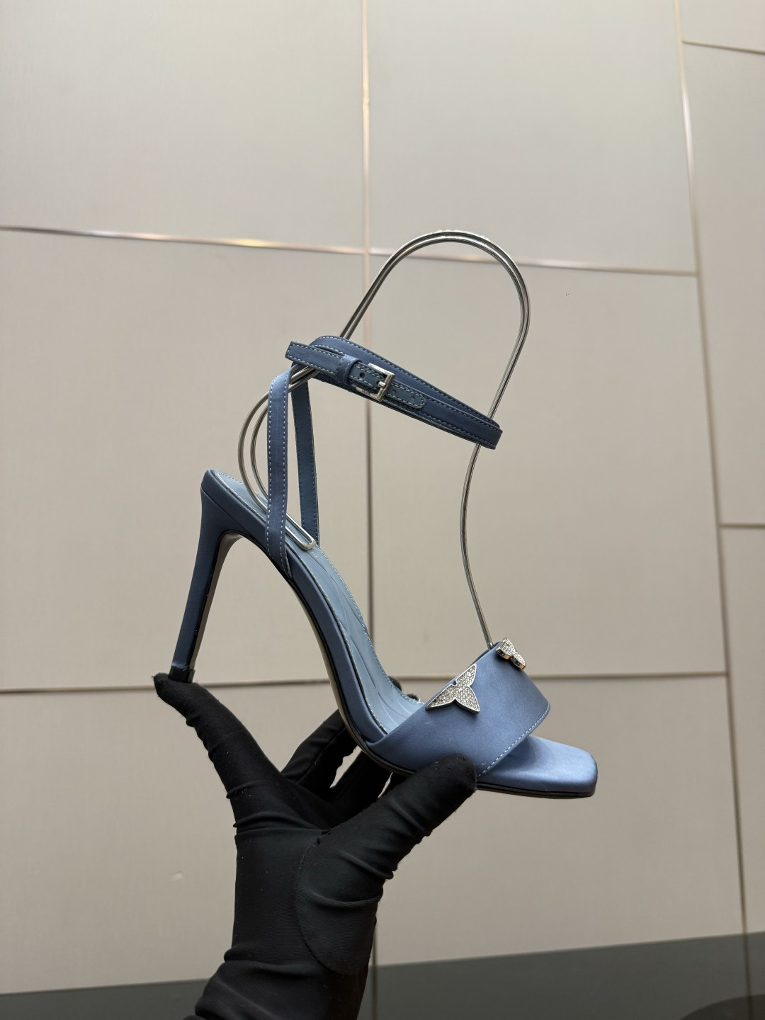 루이비통(LV) 하이힐 샌들 신발