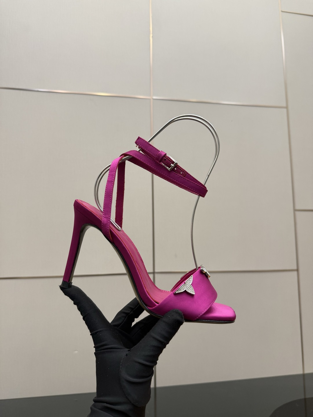 루이비통(LV) 하이힐 샌들 신발