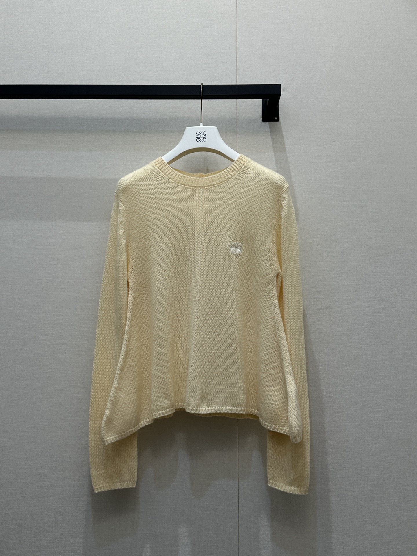 Loewe 26SS 로에베 펀칭 캐시미어 가디건 의류