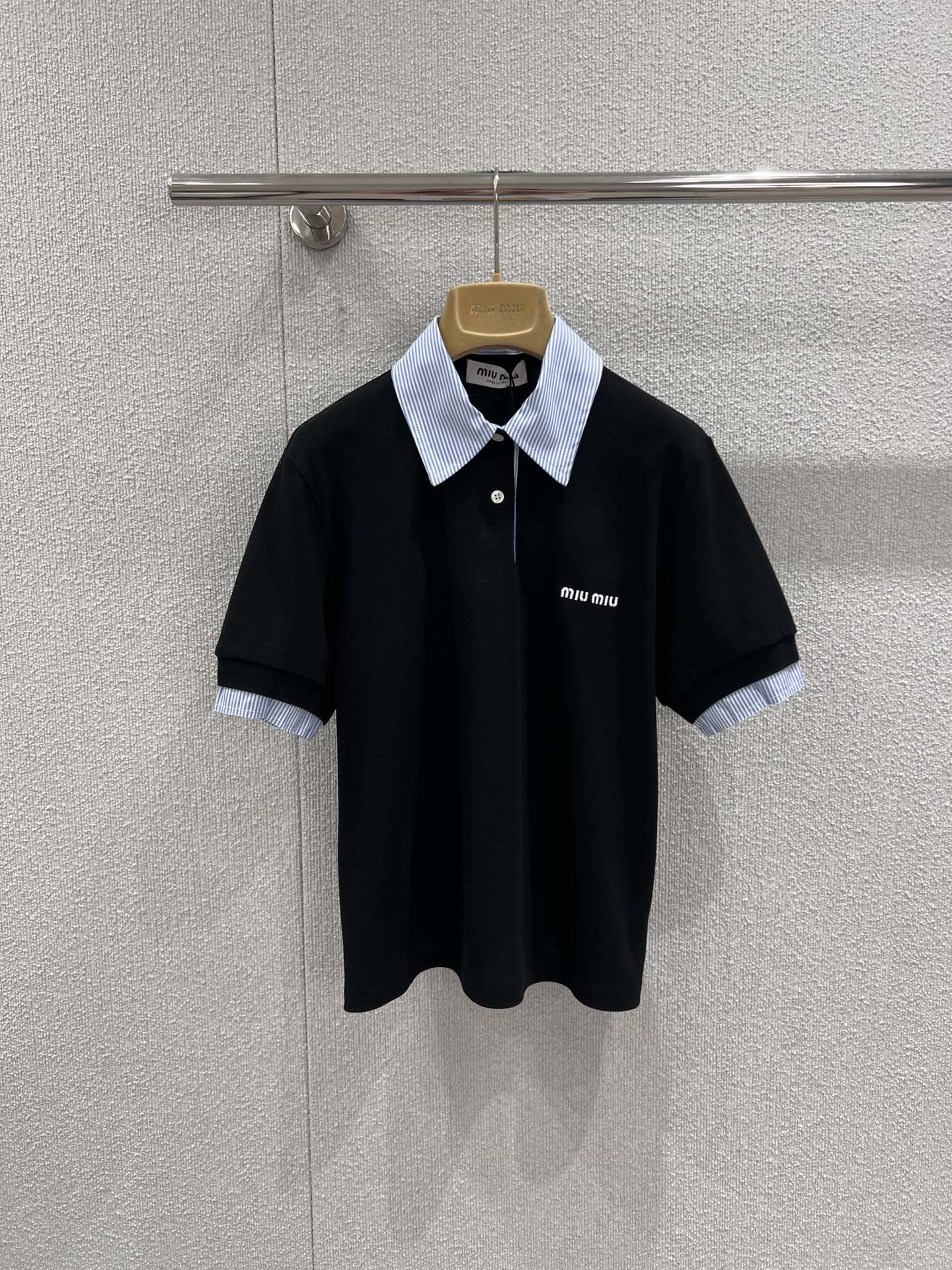 miumiu 미우미우 배색 카라 반팔 폴로 셔츠 의류