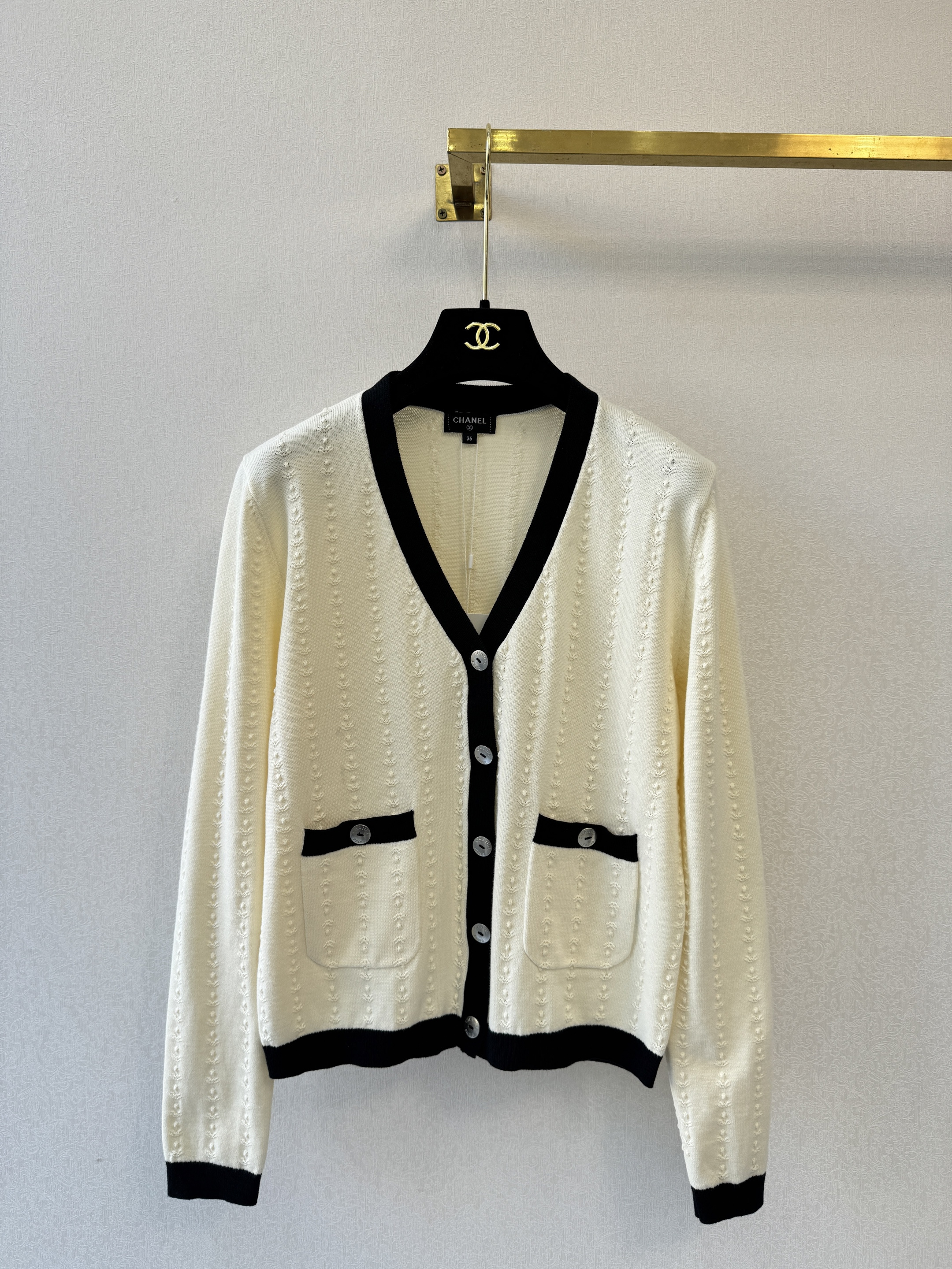 Chanel 샤넬 V넥 가디건 의류