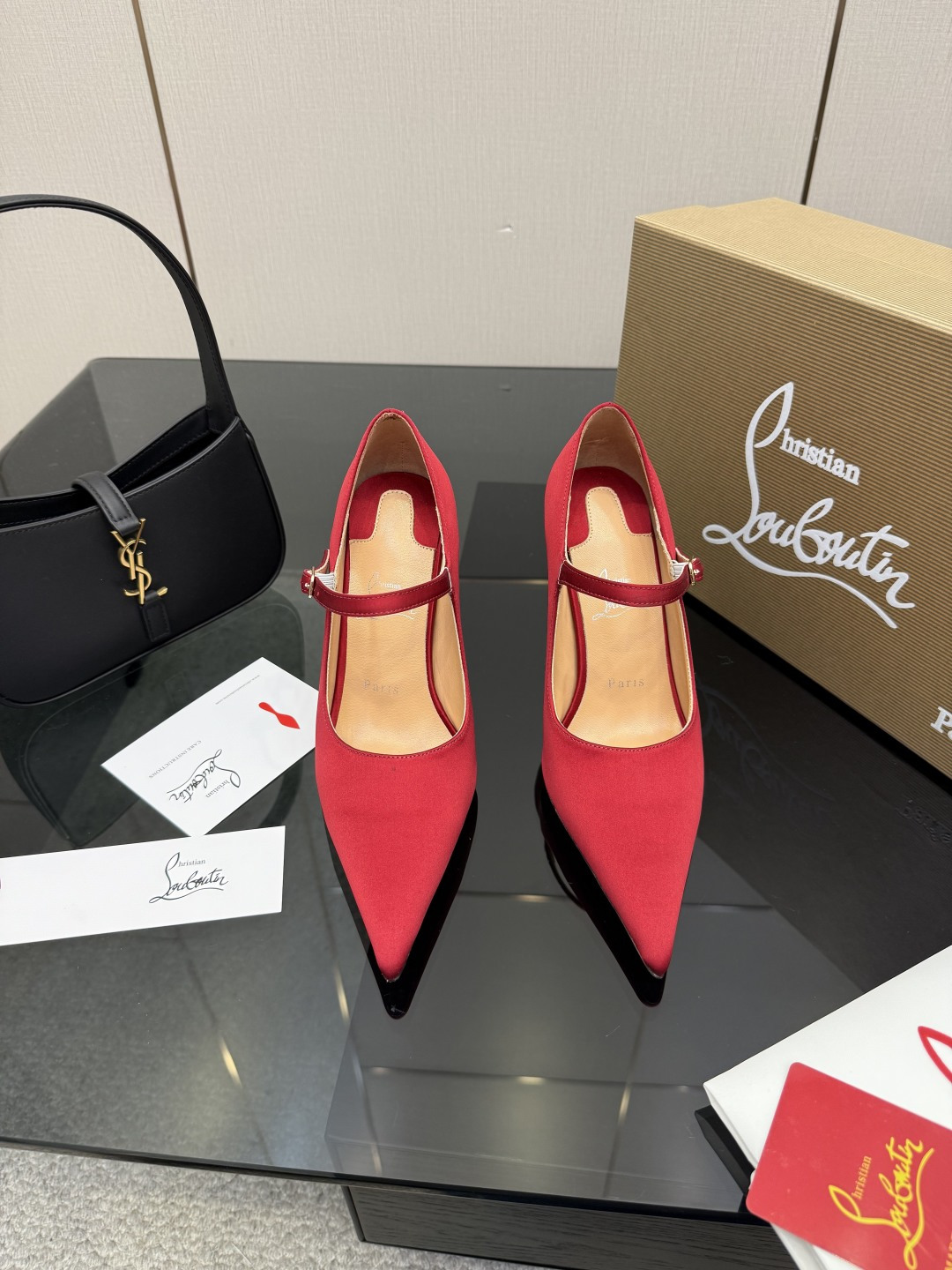 [Christian Louboutin] 크리스찬 루부탱 26SS CL 런웨이 로즈 쥬얼 샌들 구두 신발