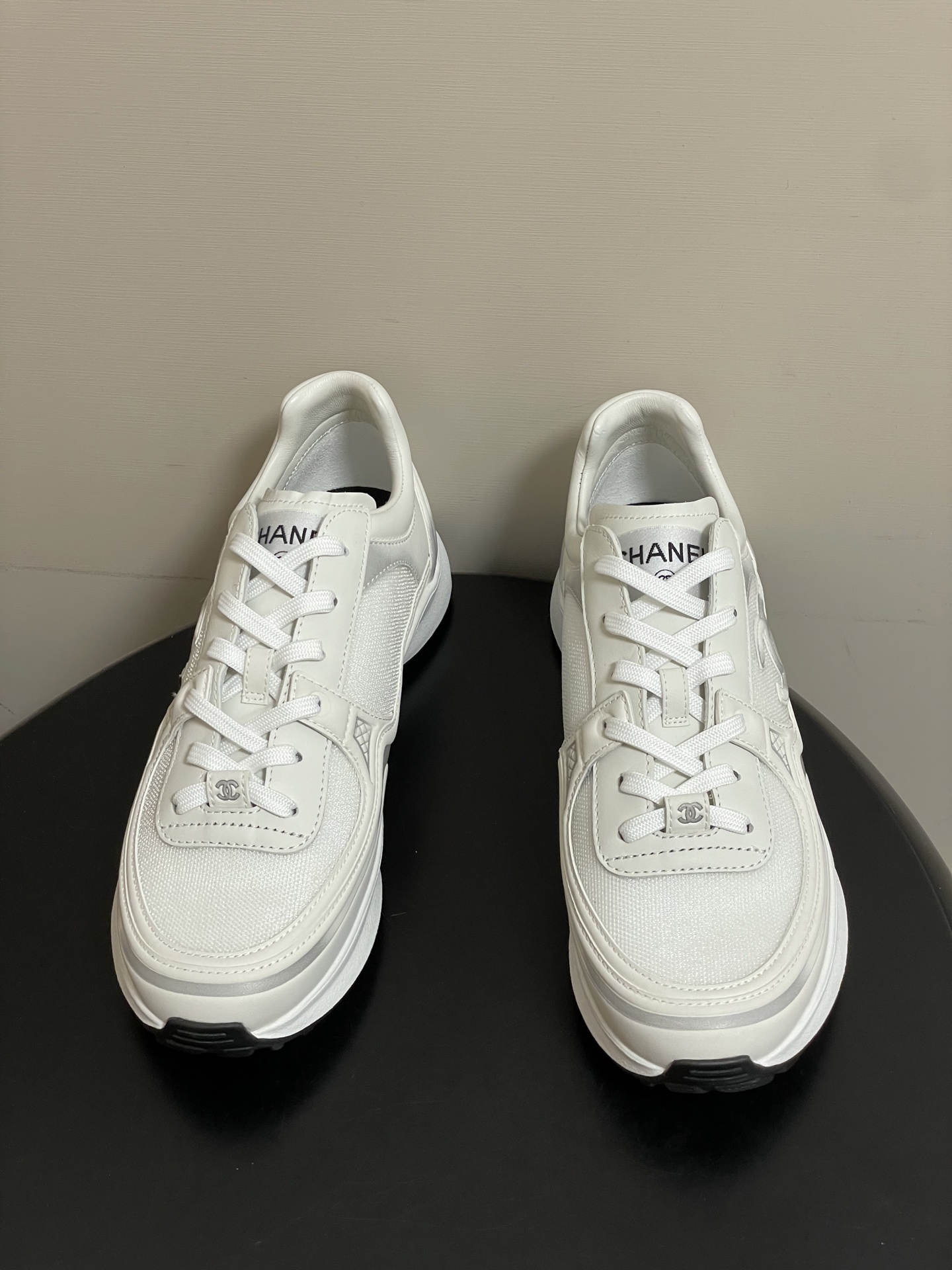 샤넬(CHANEL) 더블C 메쉬 스니커즈 신발