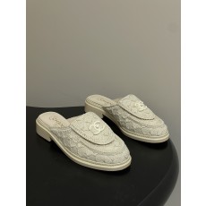 샤넬(CHANEL) 더블C 니트 자수 뮬 슬리퍼