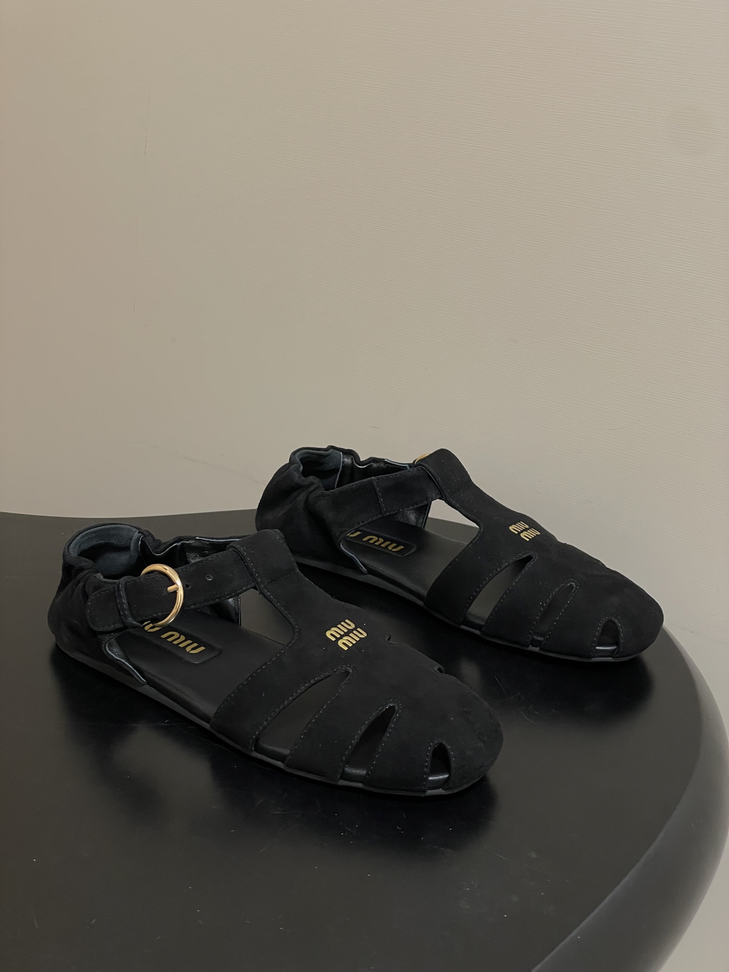 미우미우(MIU MIU) 로마 샌들 플랫 메리제인 발레 슈즈 신발