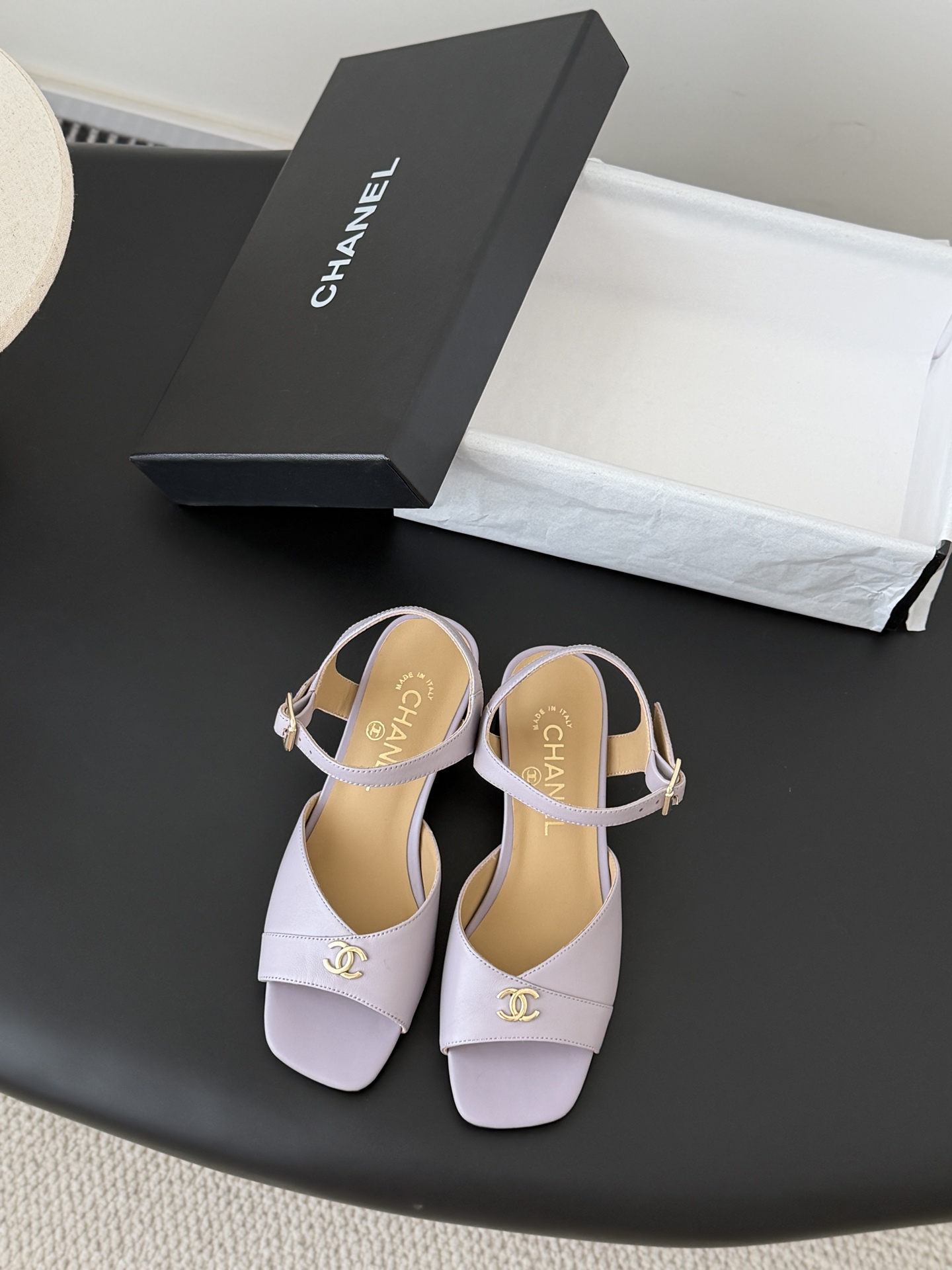 샤넬(CHANEL) 청키힐 샌들 신발