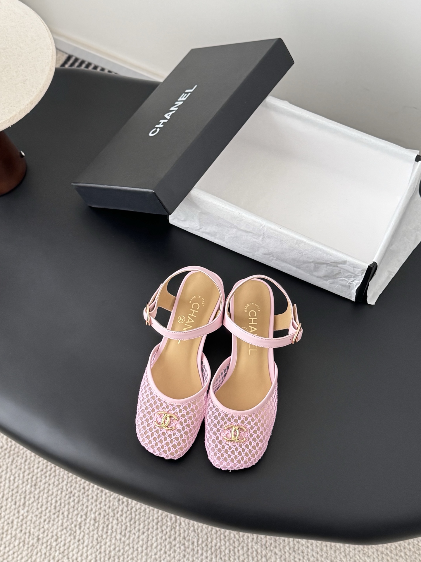 샤넬(CHANEL) 메쉬 메리제인 플랫 신발
