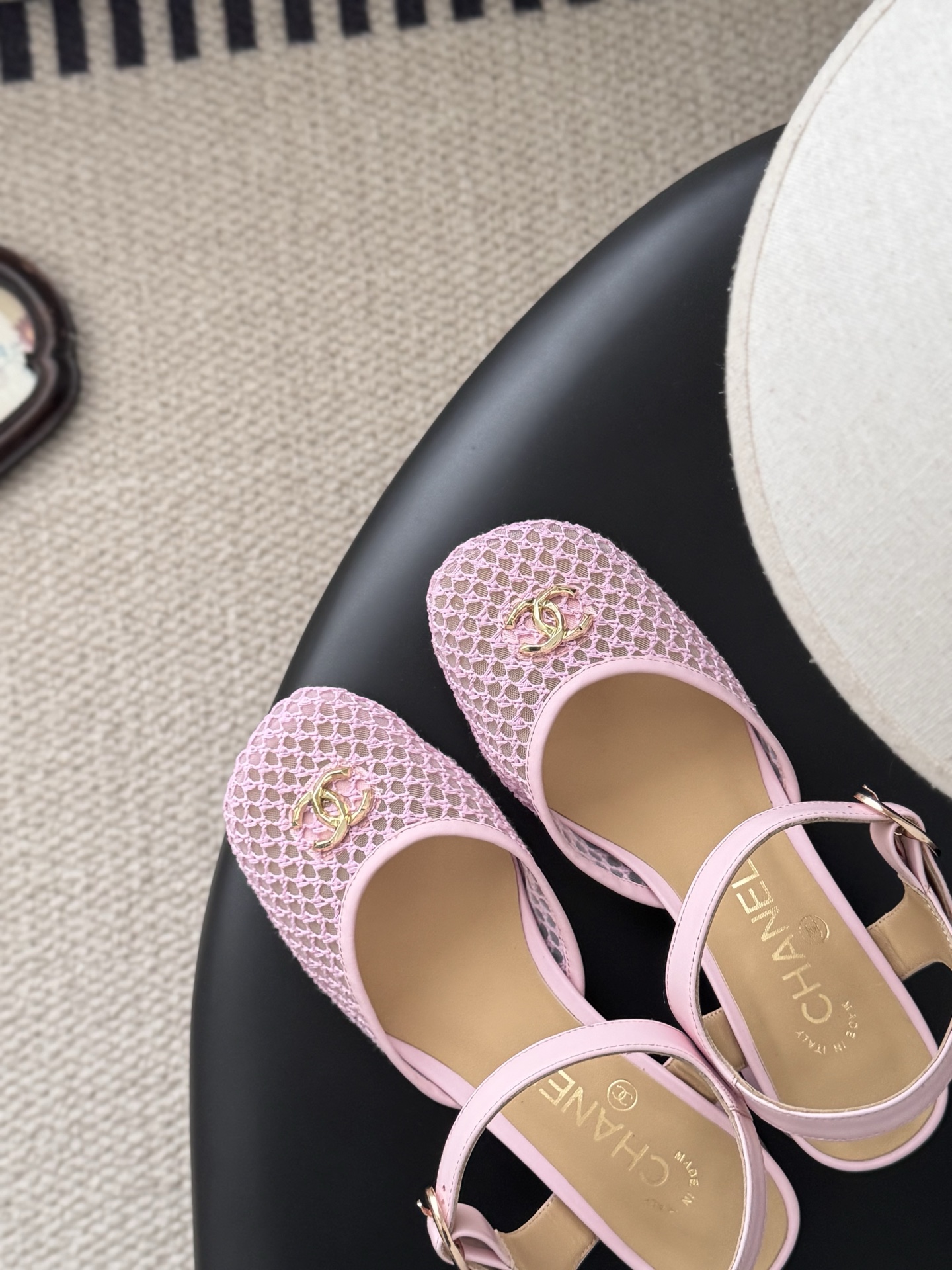 샤넬(CHANEL) 메쉬 메리제인 플랫 신발