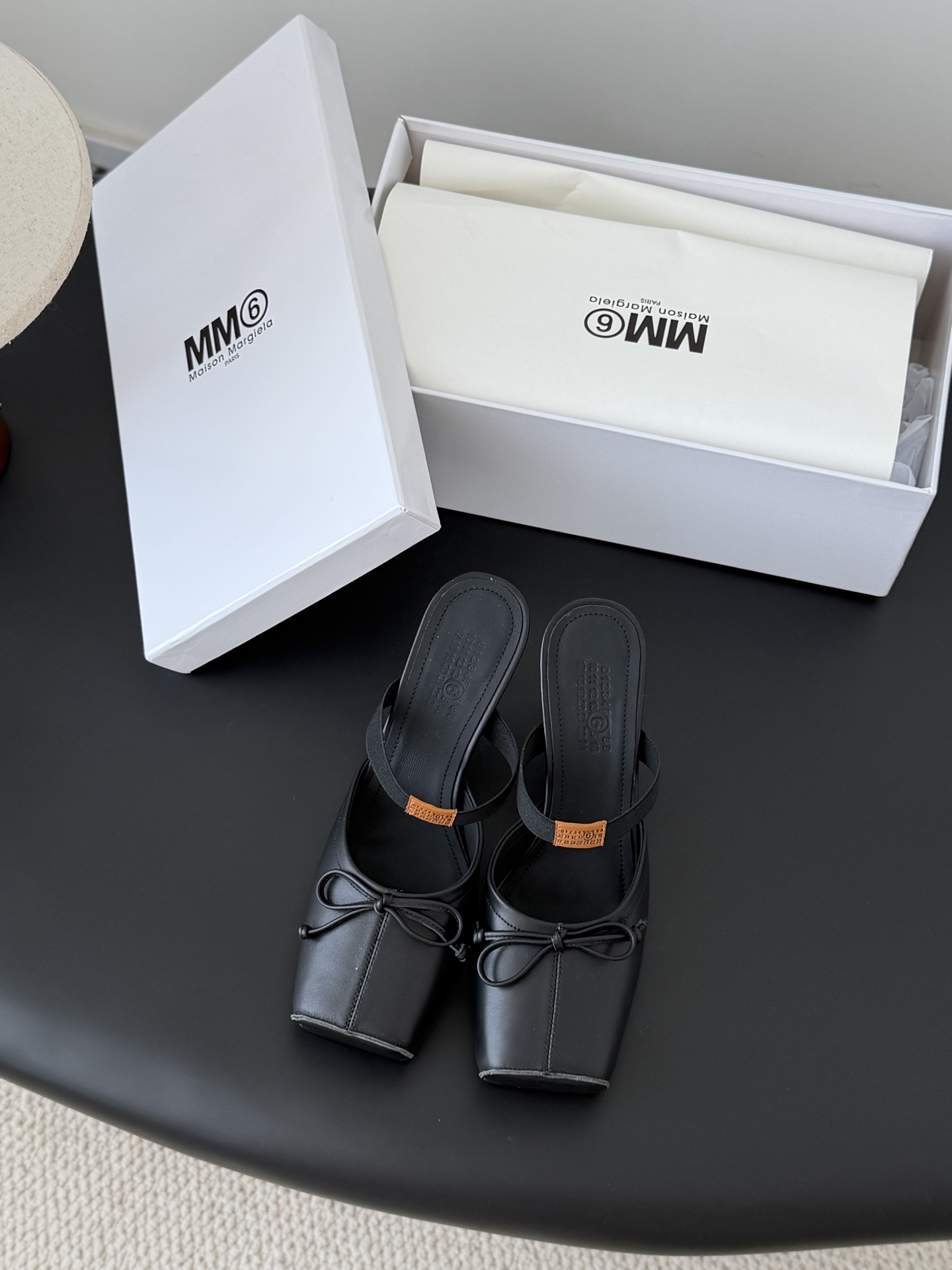 [Maison Margiela] MM6 메종 마르지엘라 스퀘어 토 리본 뮬 구두 신발