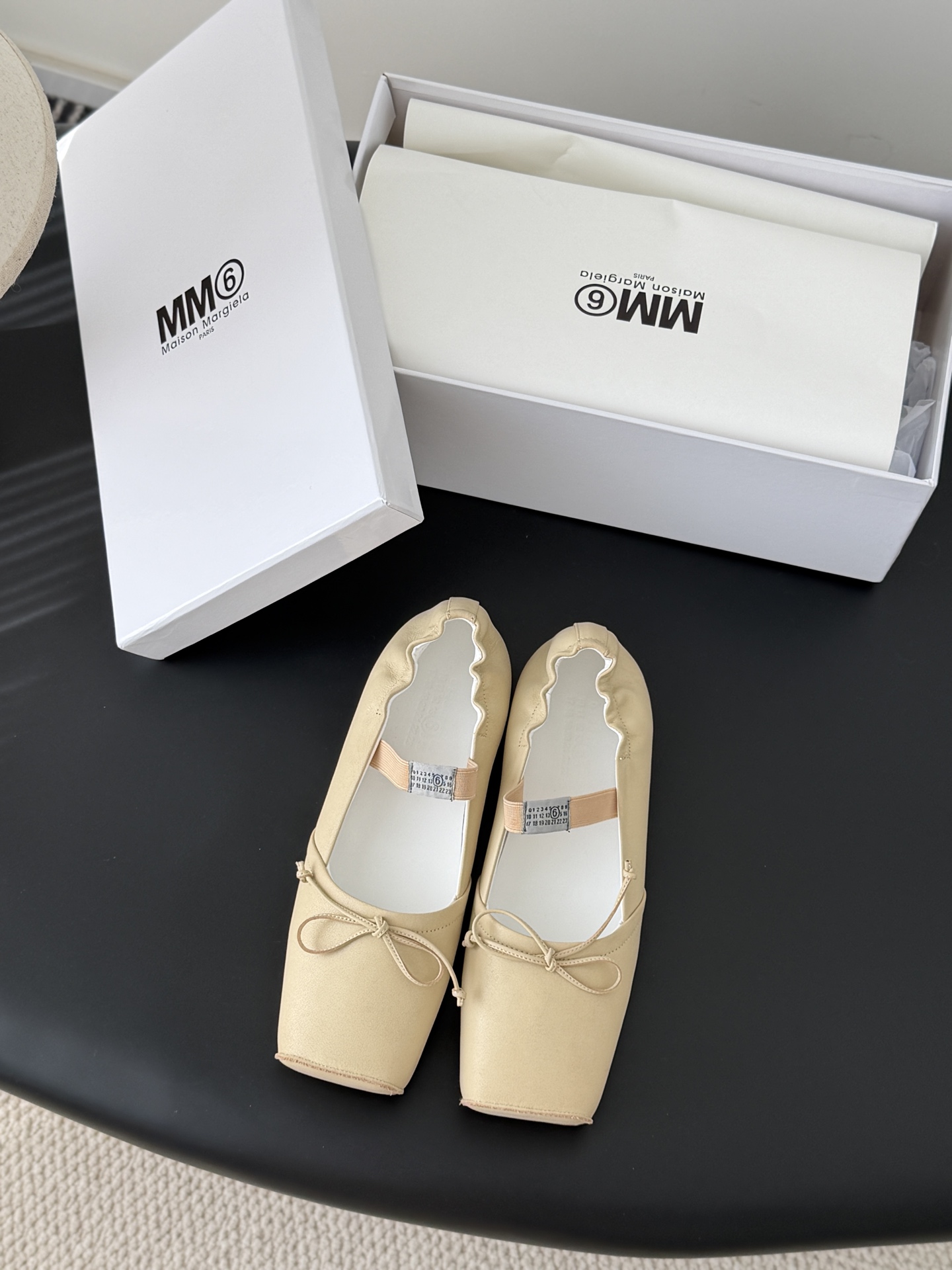 [Maison Margiela] MM6 메종 마르지엘라 스퀘어 토 리본 발레리나 단화 플랫 슈즈 신발