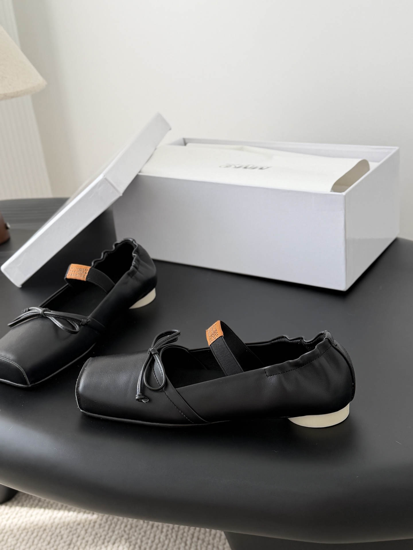 [Maison Margiela] MM6 메종 마르지엘라 스퀘어 토 리본 발레리나 단화 플랫 슈즈 신발