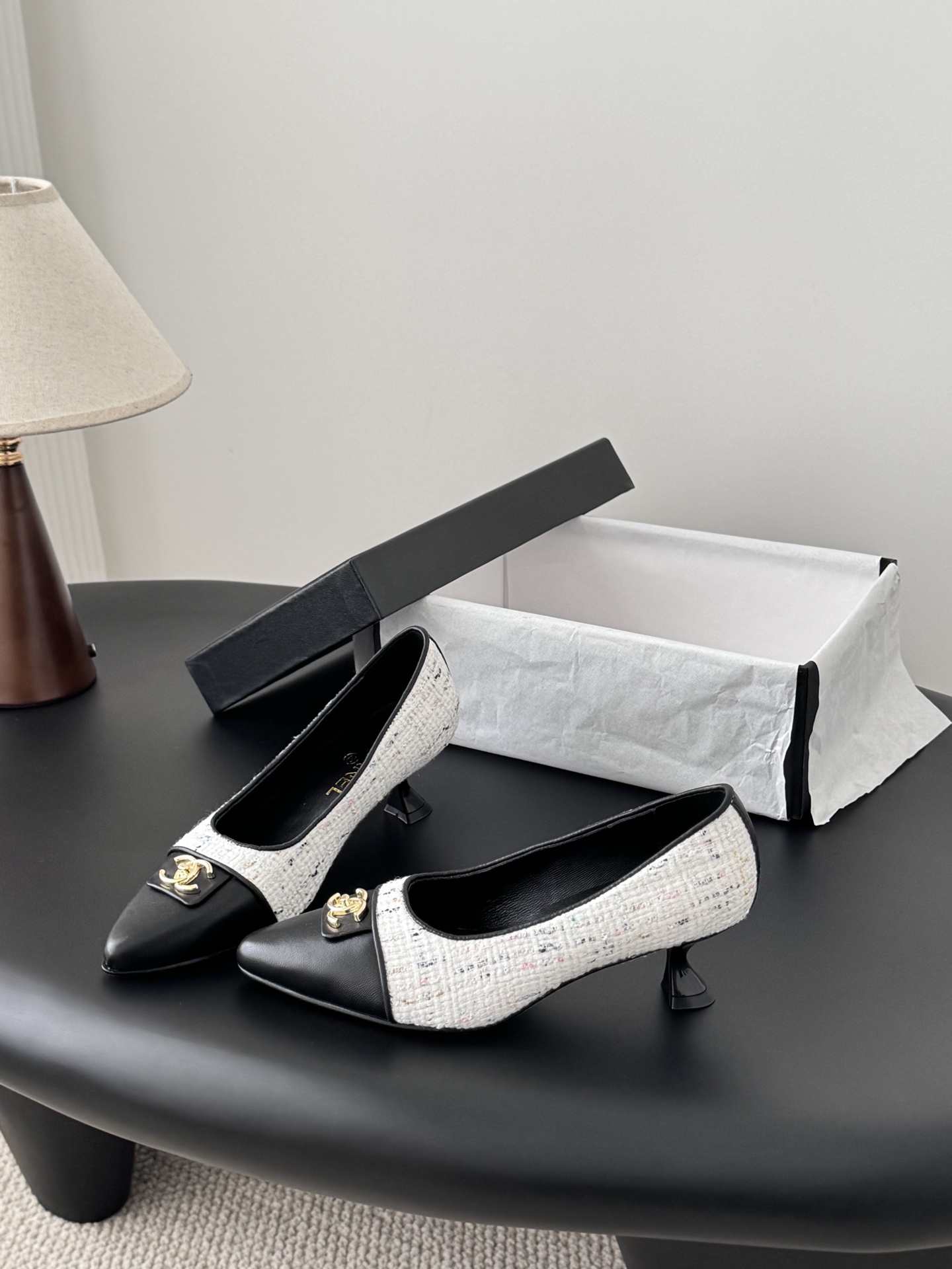 [Chanel] 샤넬 빈티지 시리즈 클래식 펌프스 구두 신발