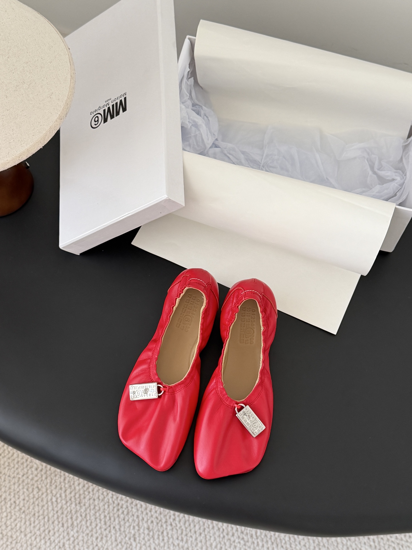 Maison Margiela MM6 메종 마르지엘라 타비(Tabi) 플랫 슈즈 신발