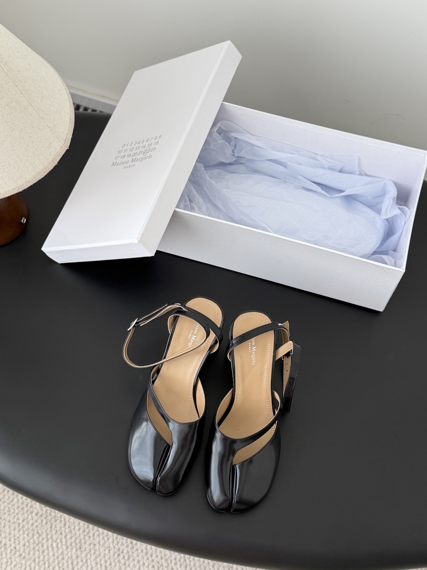 Maison Margiela MM6 메종 마르지엘라 타비(Tabi) 펌프스 힐 샌들 신발