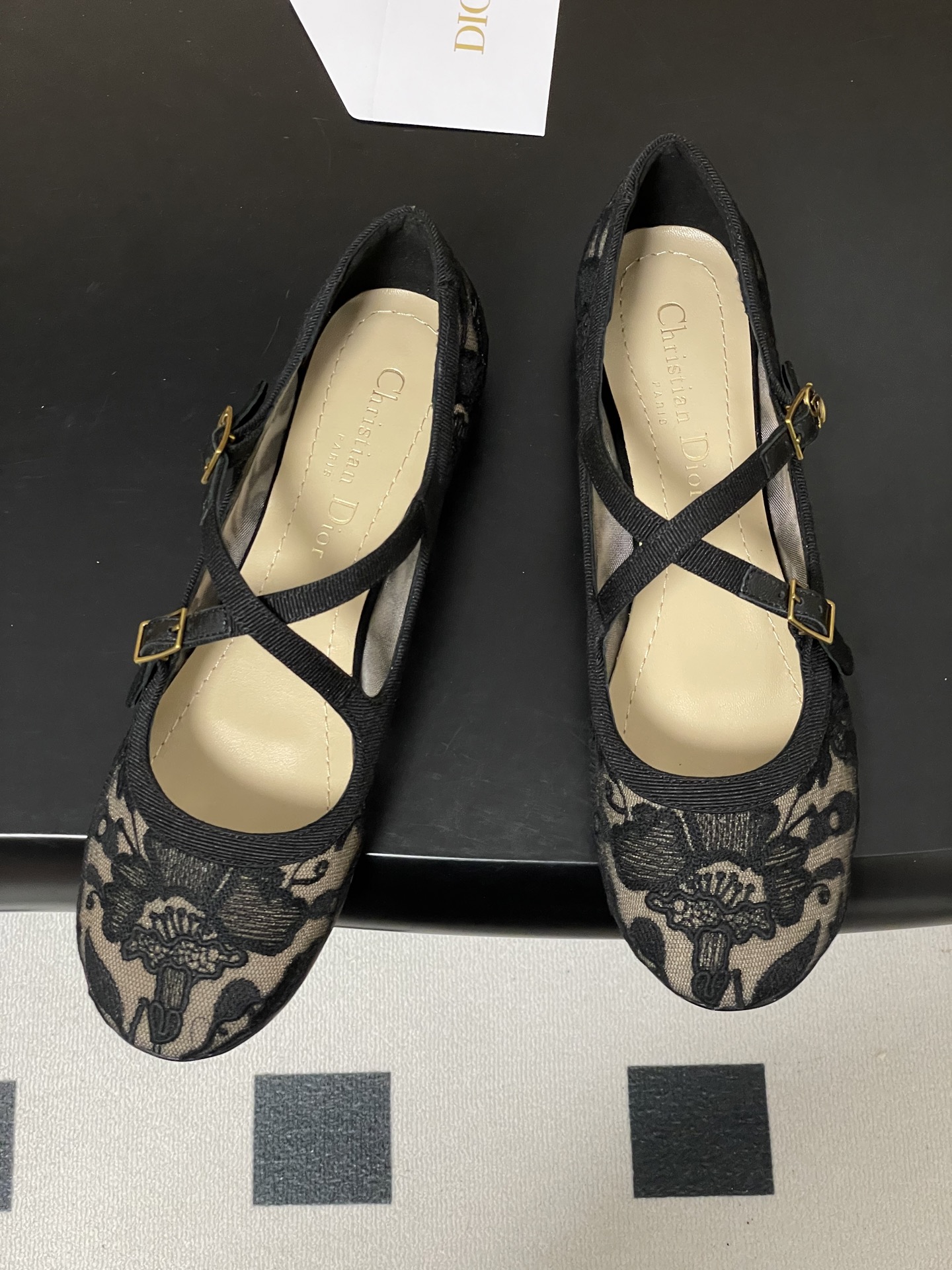 Dior 26SS 베리 디올(VeryDior) 스팽글 쥬얼 발레리나 플랫 슈즈 신발