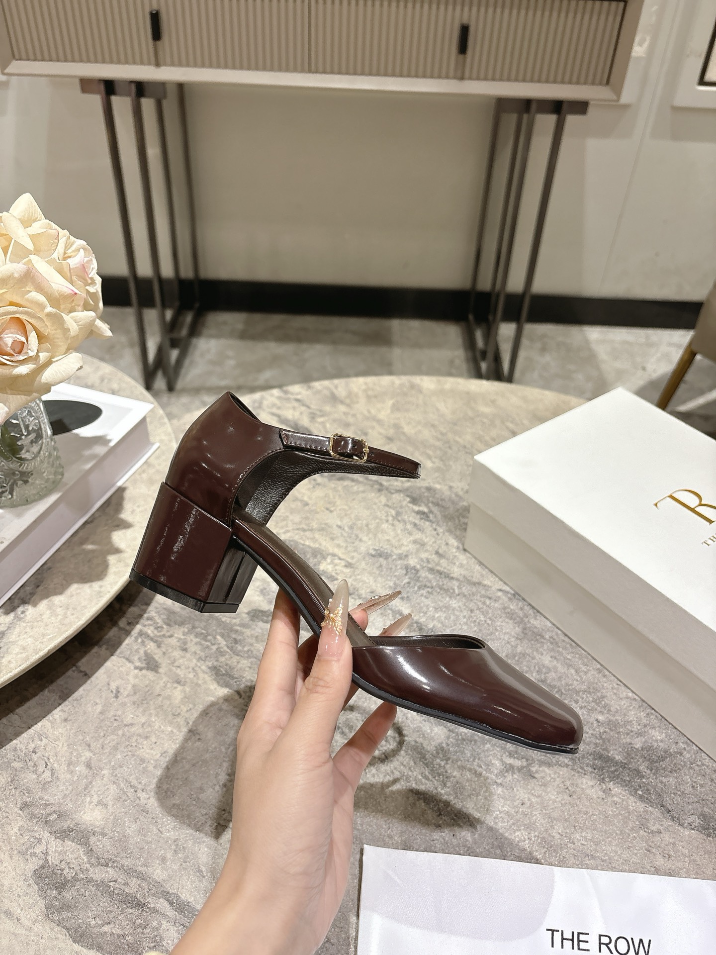 The Row TR 더 로우 라운드 미들 힐 마리제인 펌프스 구두 신발