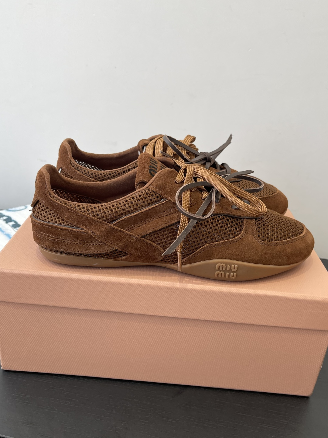 miumiu 미우미우 런웨이 빈티지 스니커즈 신발