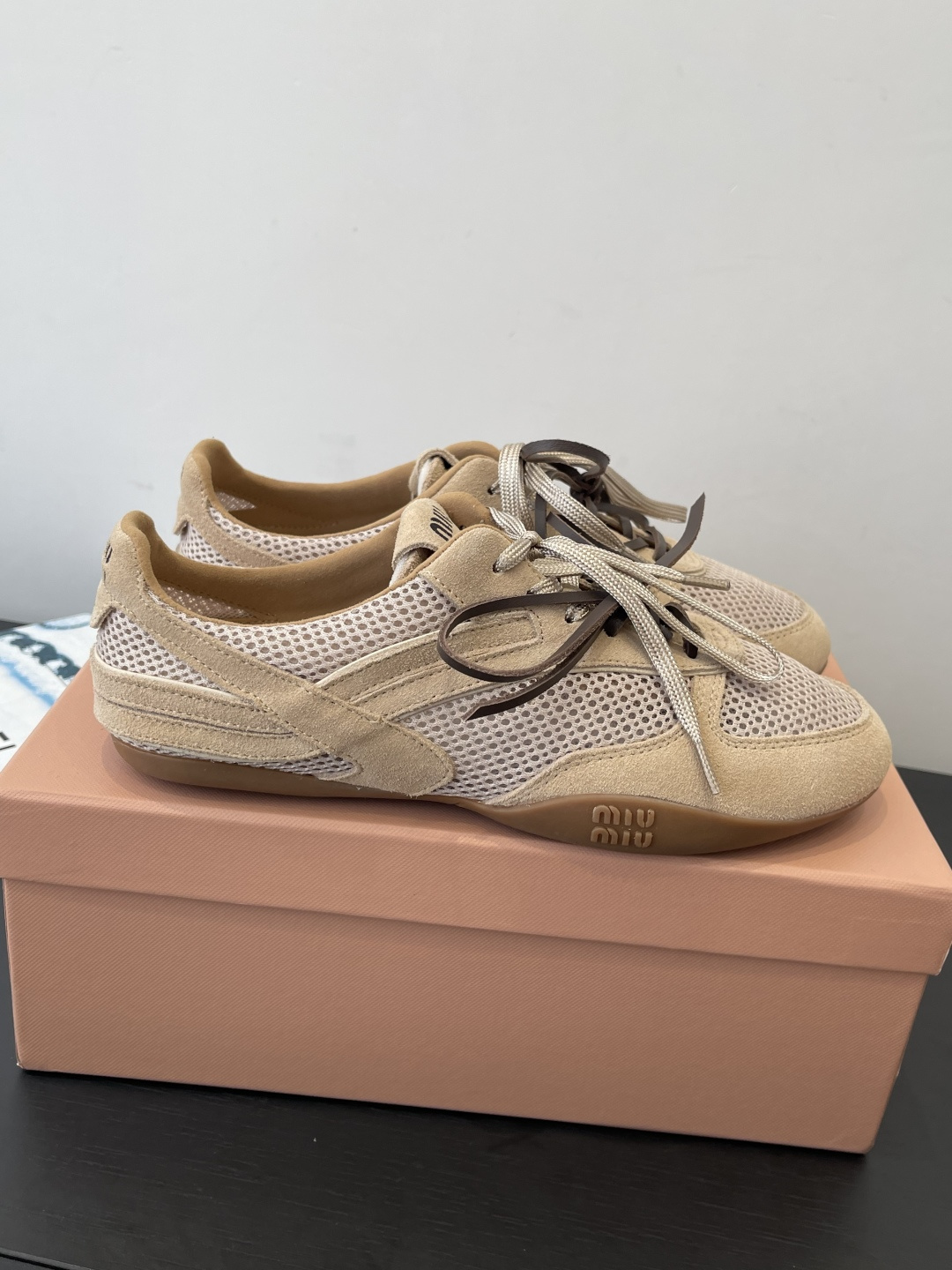 miumiu 미우미우 런웨이 빈티지 스니커즈 신발