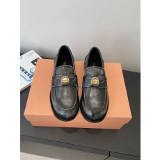 miumiu 미우미우 럭키 코인 레더 로퍼 구두 신발