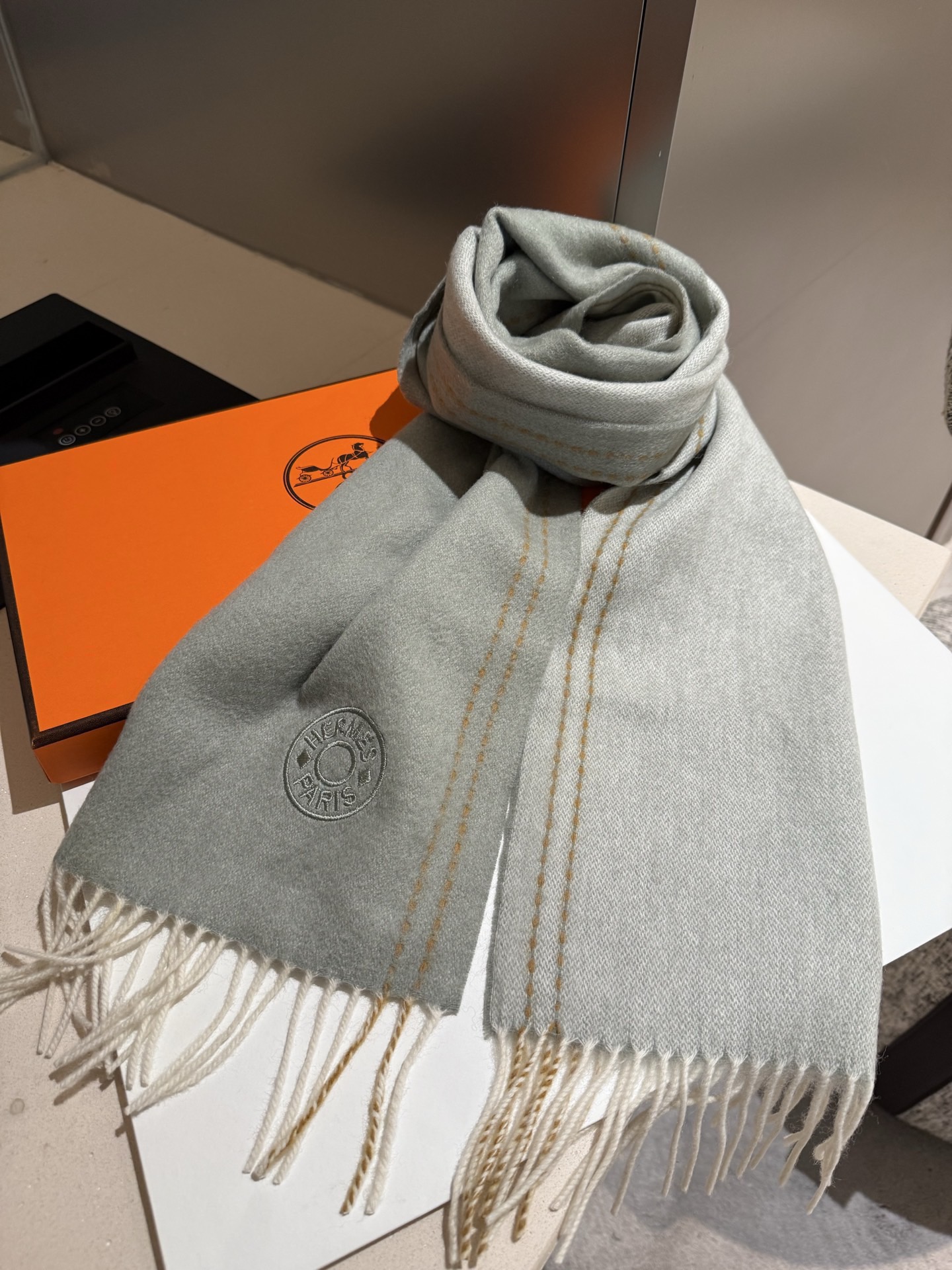 에르메스(HERMES) 더블 스트라이프 롱 머플러 목도리 스카프