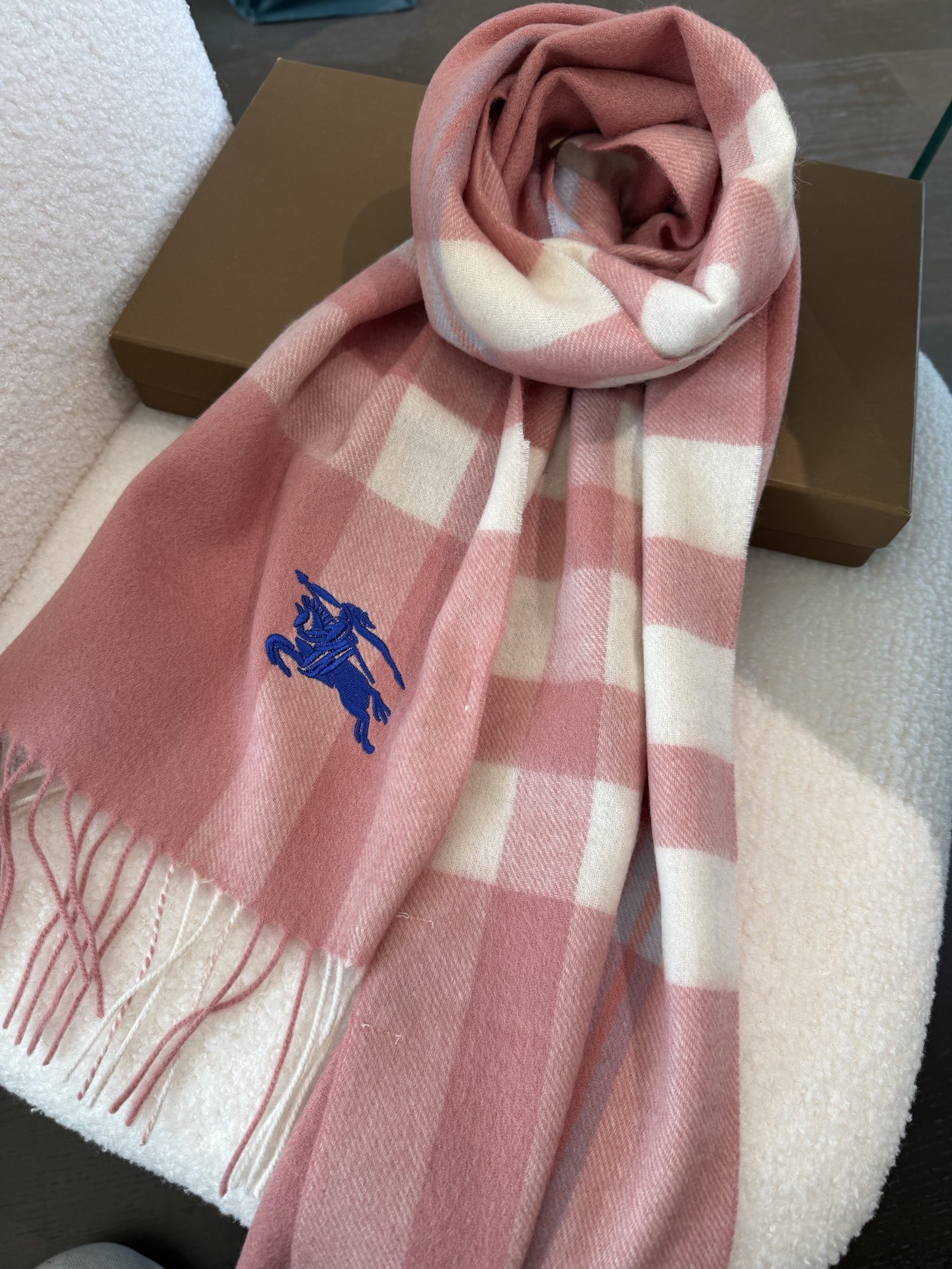 버버리(BURBERRY) 클래식 남녀공용 머플러 목도리 스카프