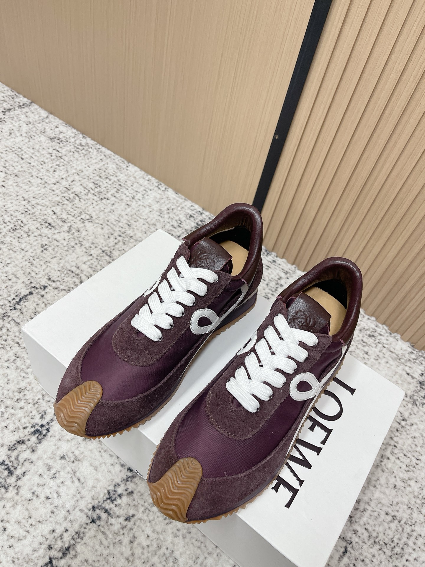 Loewe 로에베 컬러 배색 스니커즈 신발