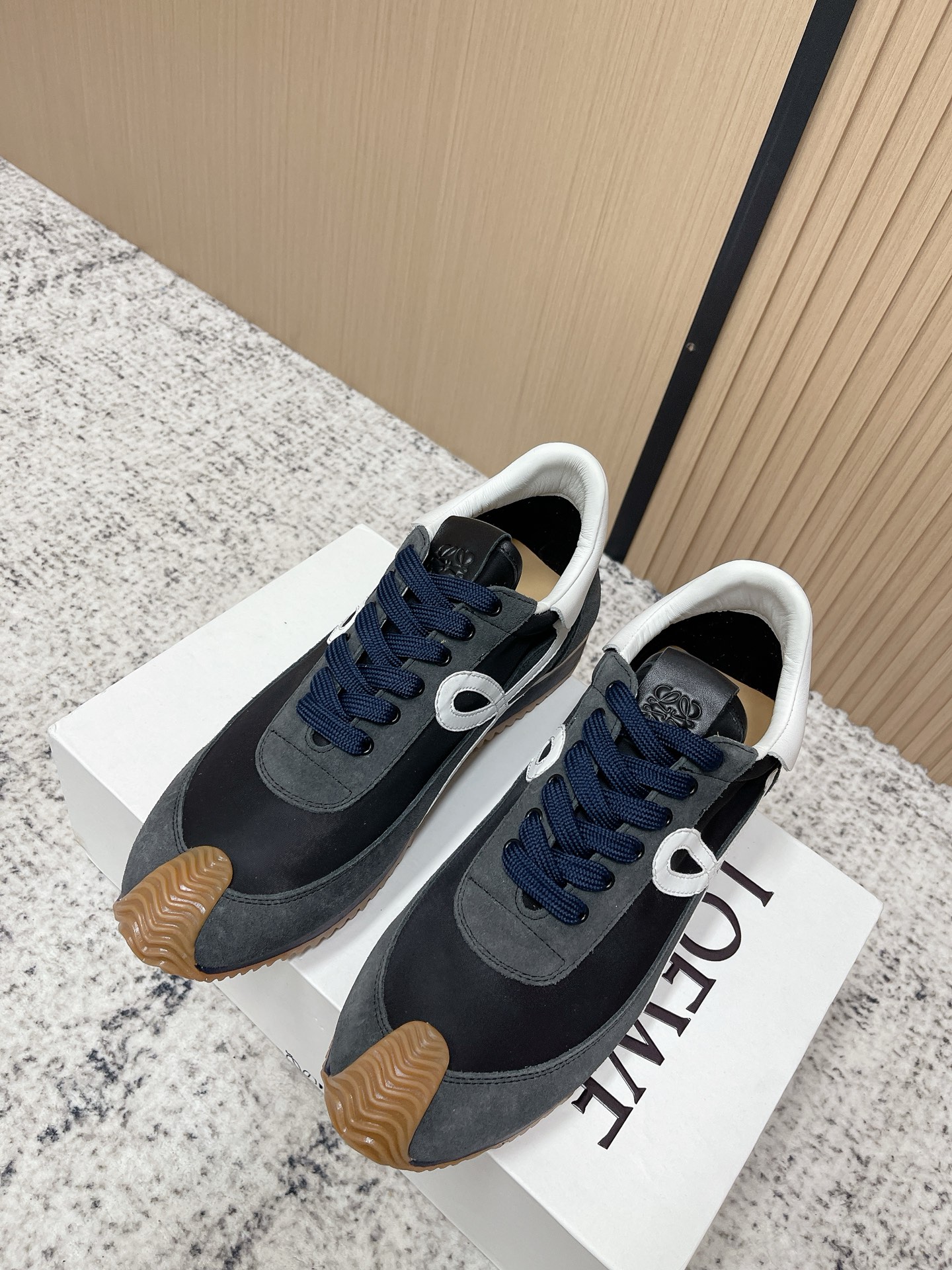 Loewe 로에베 컬러 배색 스니커즈 신발