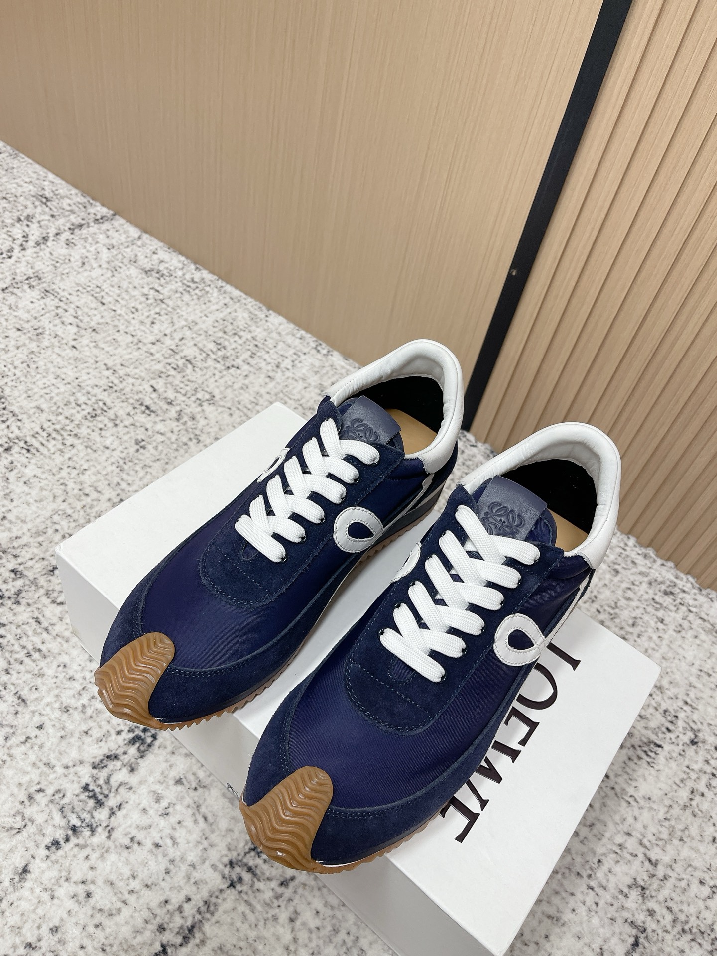 Loewe 로에베 컬러 배색 스니커즈 신발