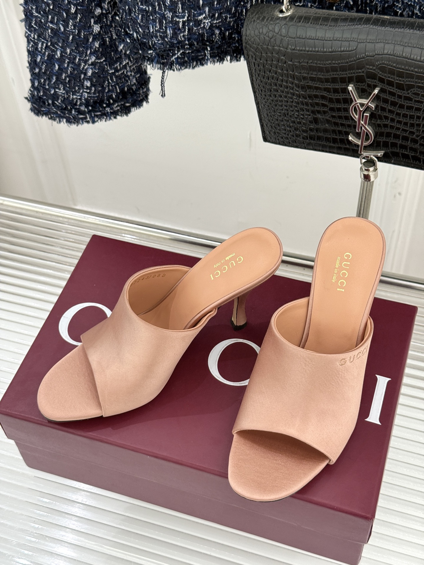 Gucci 구찌 실크 일자 스트랩 오픈토 힐 구두 신발