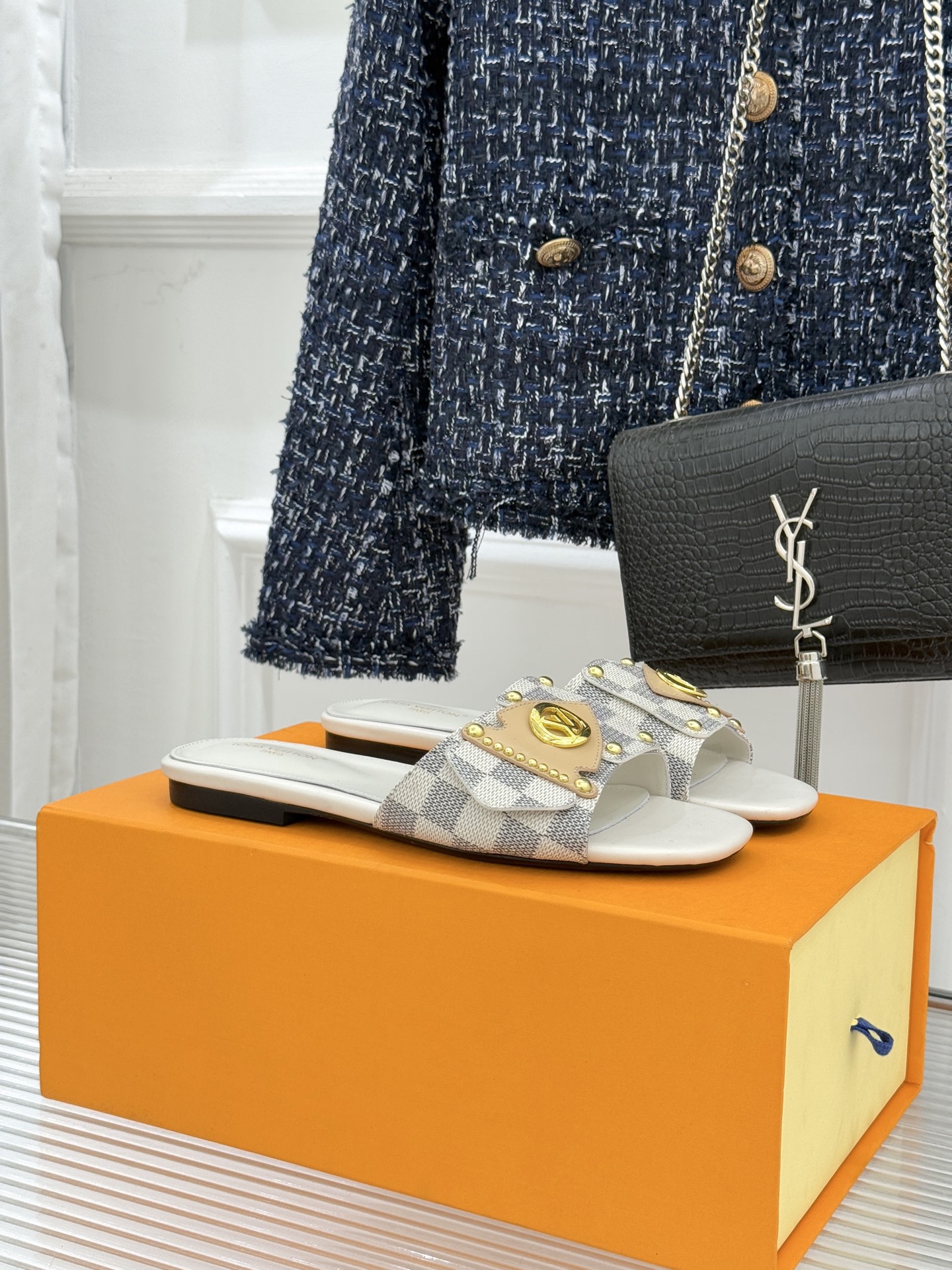 Louis Vuitton LV 루이비통 클래식 모노그램 메탈릭 슬리퍼 샌들 신발