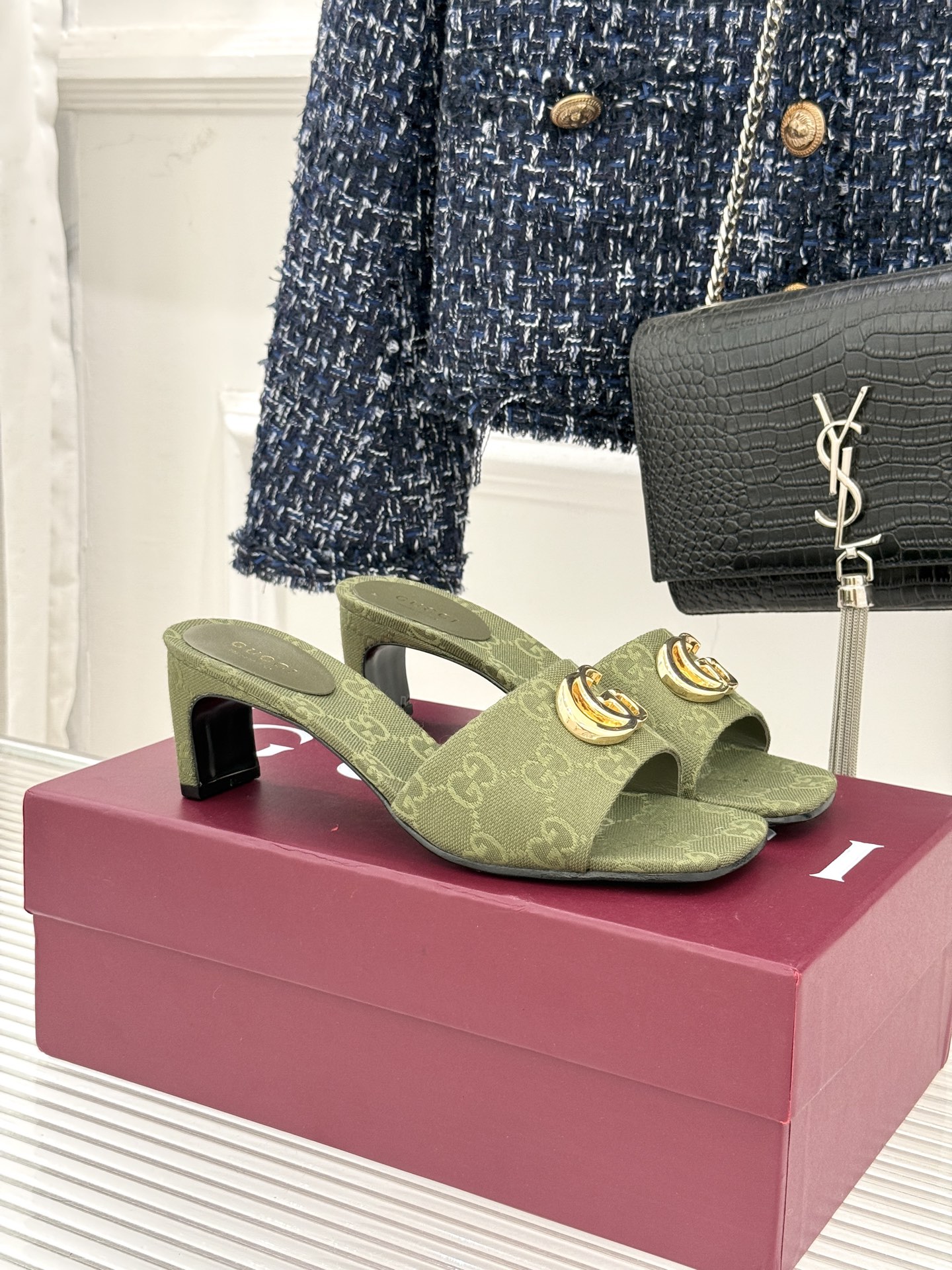 Gucci 구찌 클래식 더블G 메탈릭 청키 힐 슬리퍼 샌들 신발