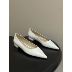 지안비토 로시(GIANVITO ROSSI) 포인티드 플랫슈즈 신발