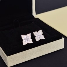 반클리프 아펠(Van Cleef & Arpels) 귀걸이 악세사리