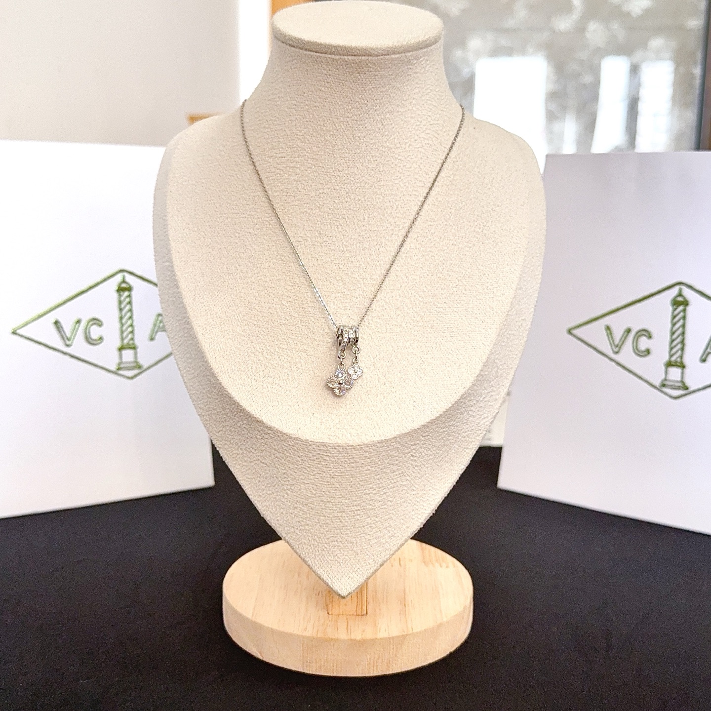 반클리프 아펠(Van Cleef & Arpels) 네잎클로버 목걸이 악세사리