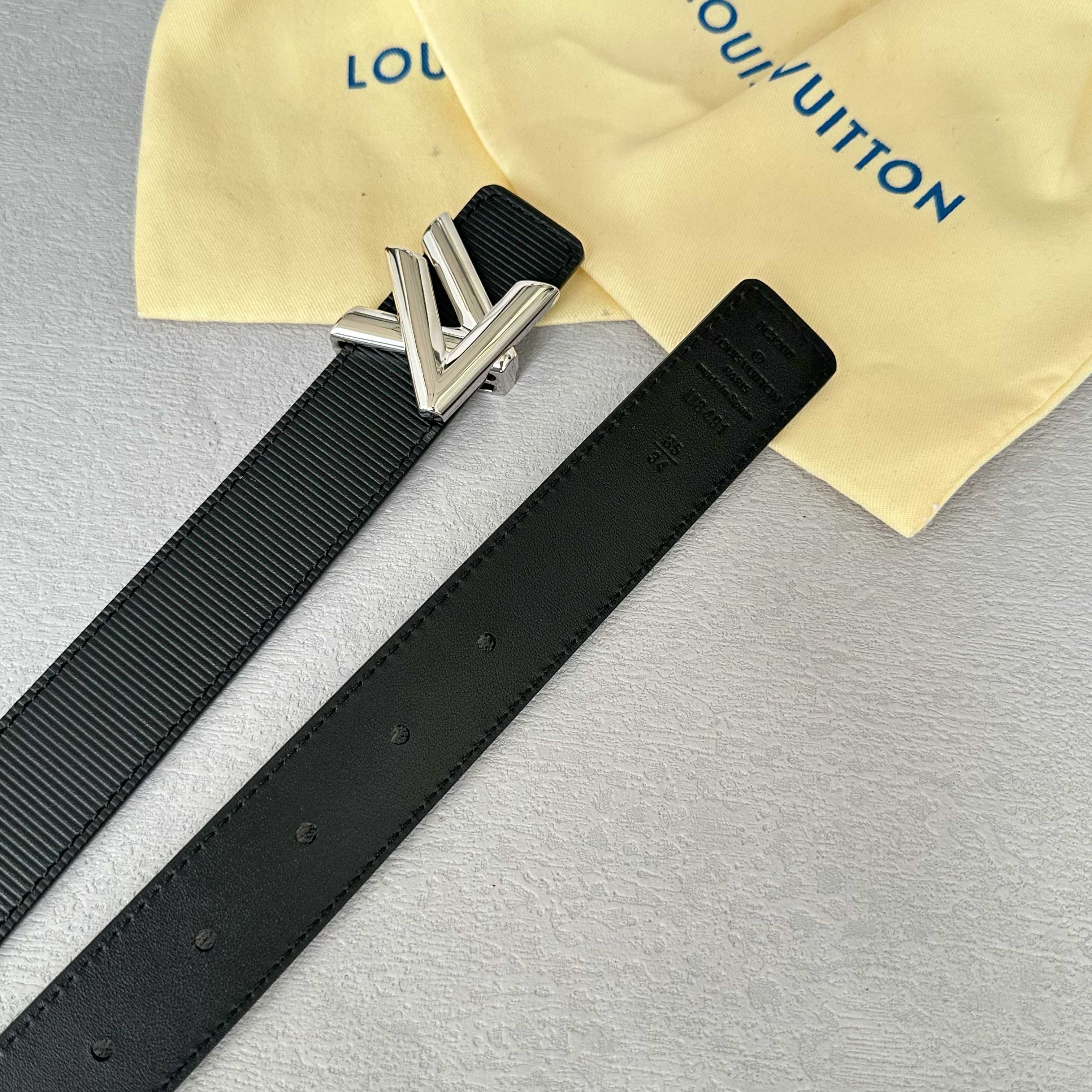 루이비통(LV) 여성 벨트 악세사리